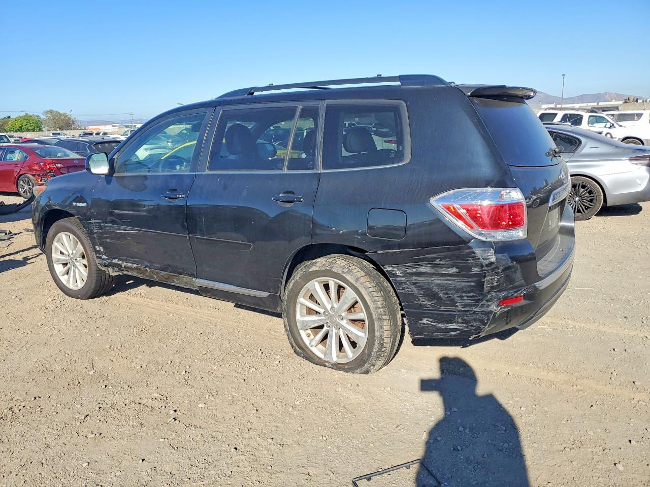 2011 Toyota Highlander Hybrid Base Черный vin: JTEBC3EHXB2001384