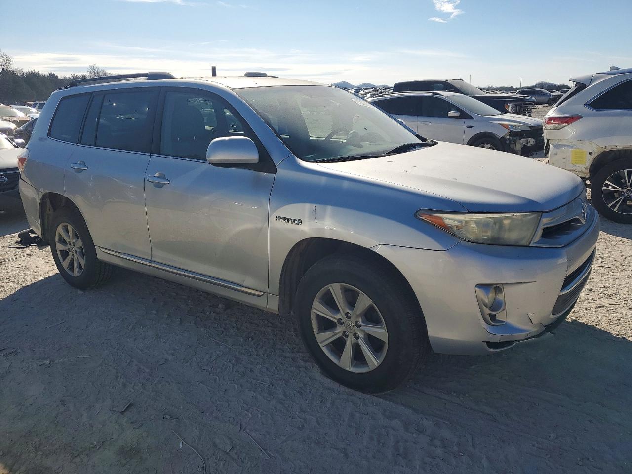 2011 Toyota Highlander Hybrid Silver vin: JTEBC3EHXB2003815