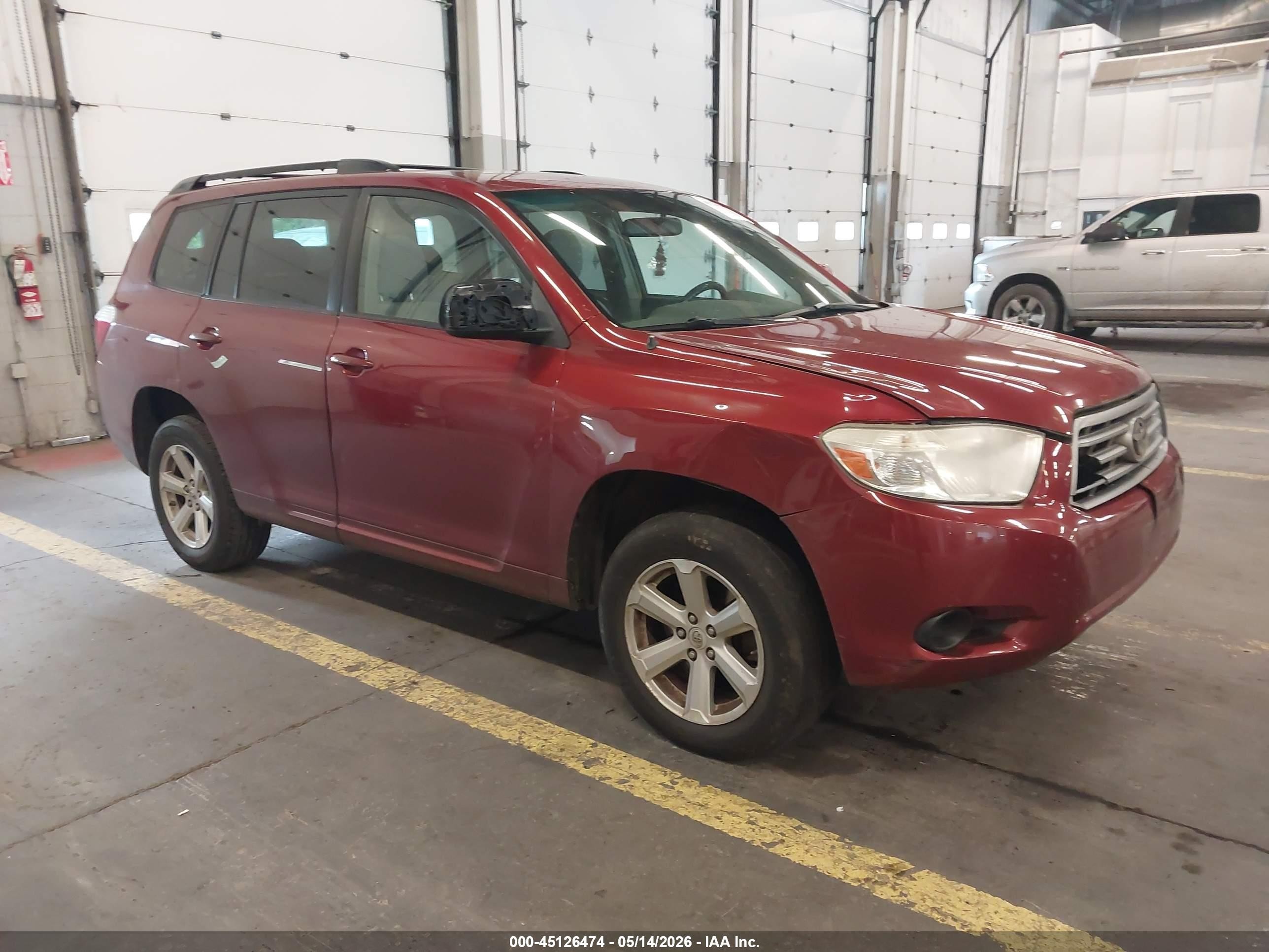 2010 Toyota Highlander Base V6 Red vin: JTEBK3EH4A2153582