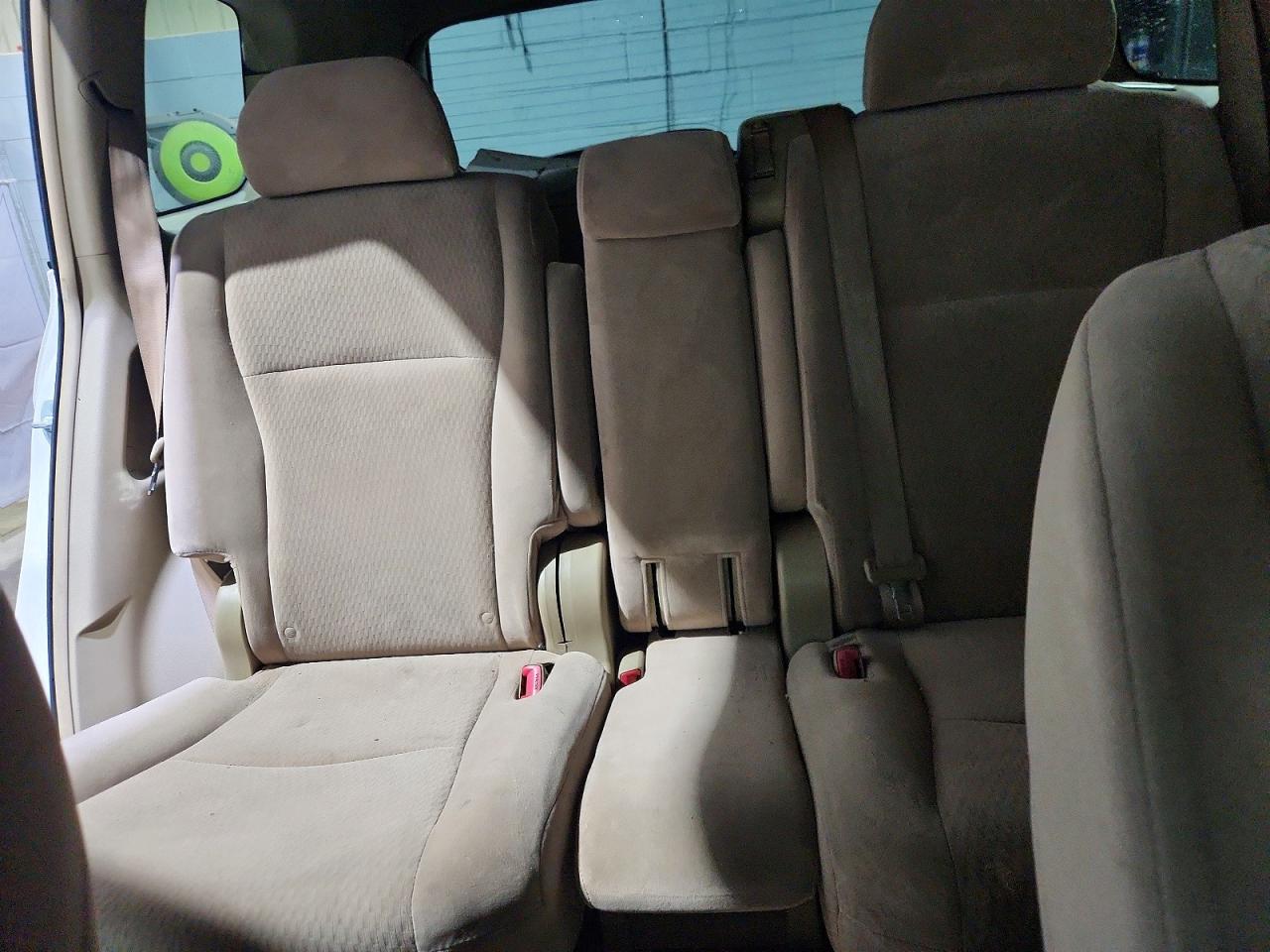 2010 Toyota Highlander Base White vin: JTEBK3EH9A2156221