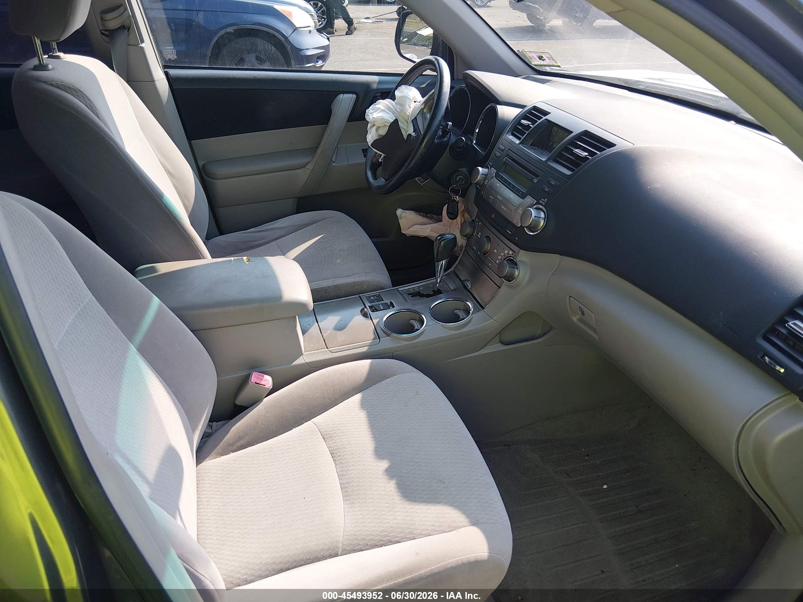 2010 Toyota Highlander Base V6 Серый vin: JTEBK3EHXA2166353