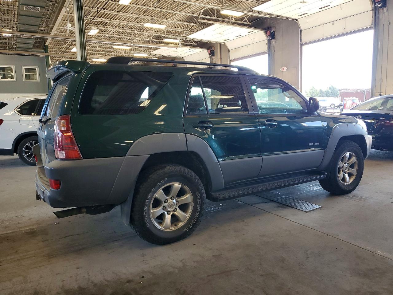 2003 Toyota 4runner Sr5 Green vin: JTEBT14R030020408