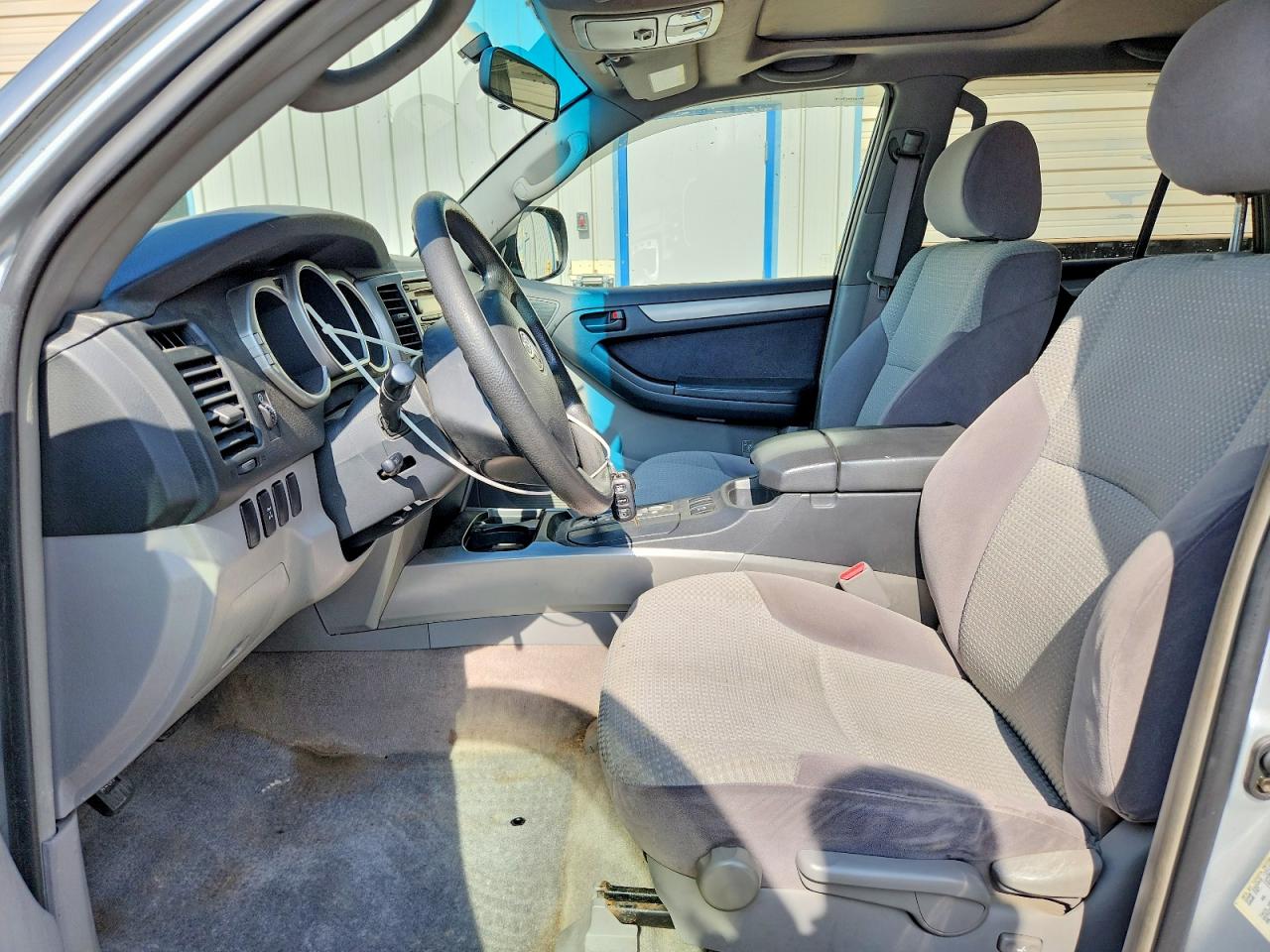 2003 Toyota 4runner Sr5 Silver vin: JTEBT14R338002597