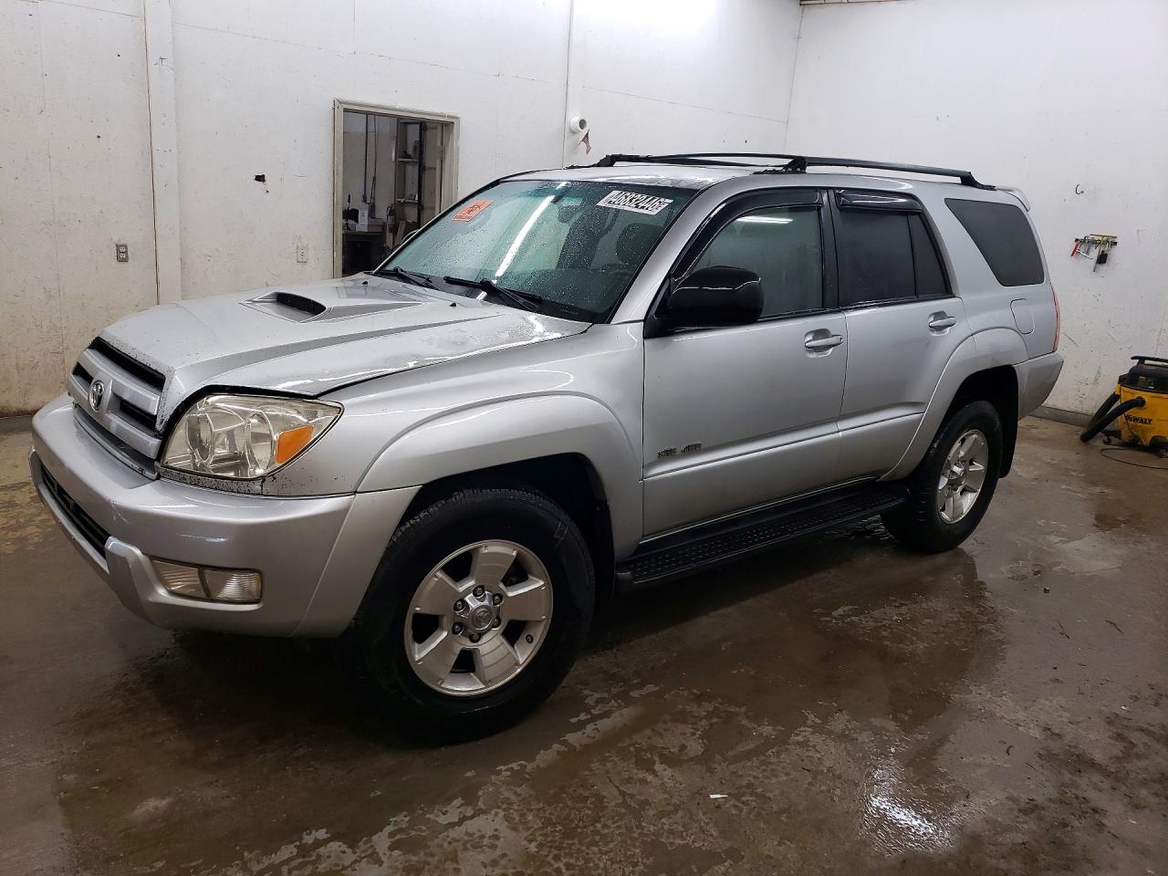 2004 Toyota 4runner Sr5 Silver vin: JTEBT14R440036094