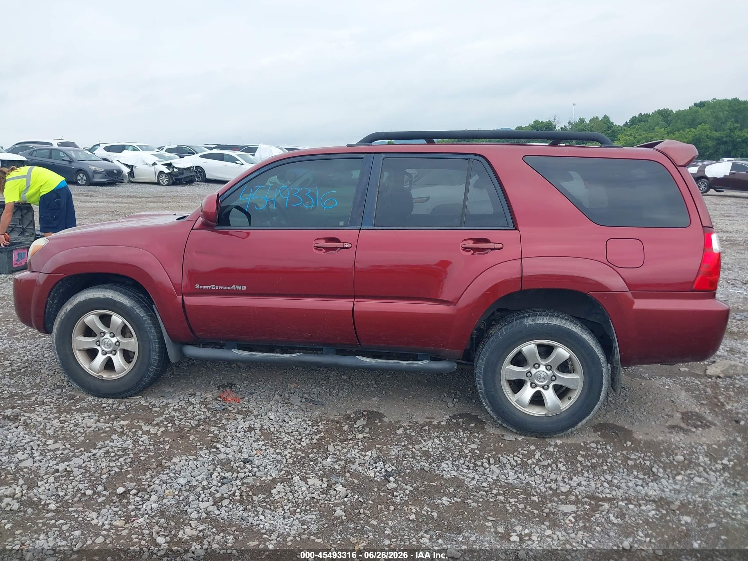 2006 Toyota 4runner Sr5 Sport V8 Red vin: JTEBT14R468035886