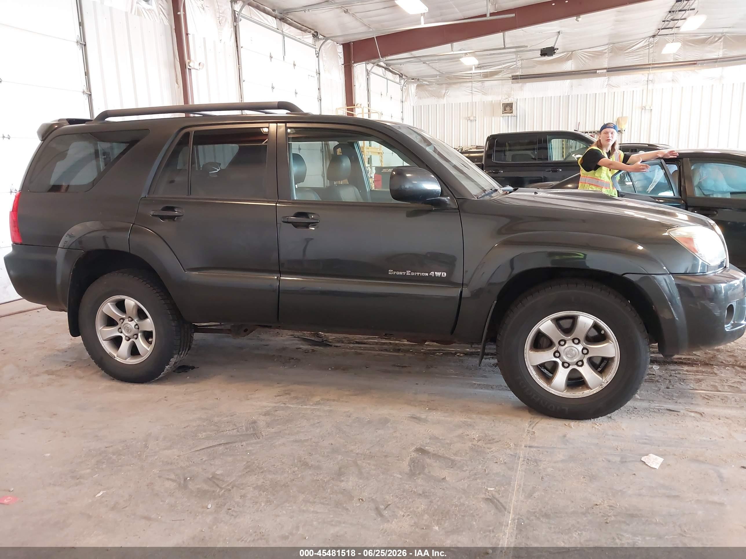 2006 Toyota 4runner Sr5 Sport V8 Black vin: JTEBT14R568029496