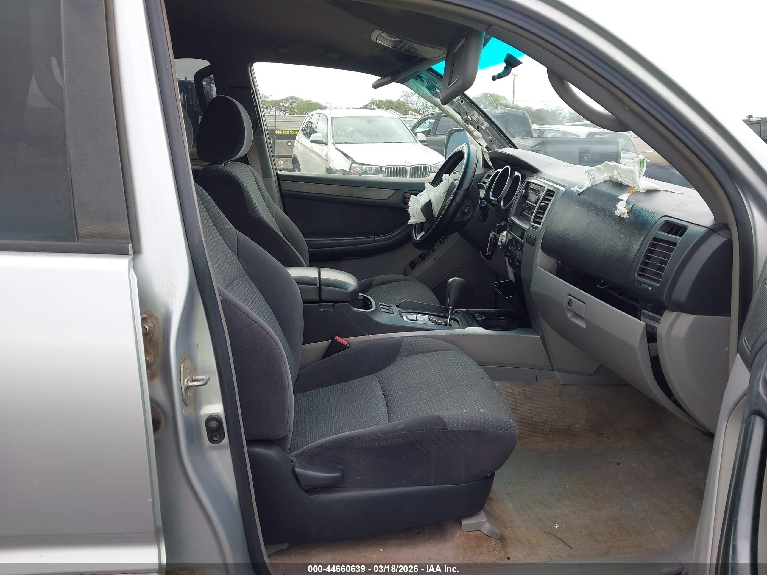2004 Toyota 4runner Sr5 Sport V8/sr5 V8 Серебряный vin: JTEBT14R640032919
