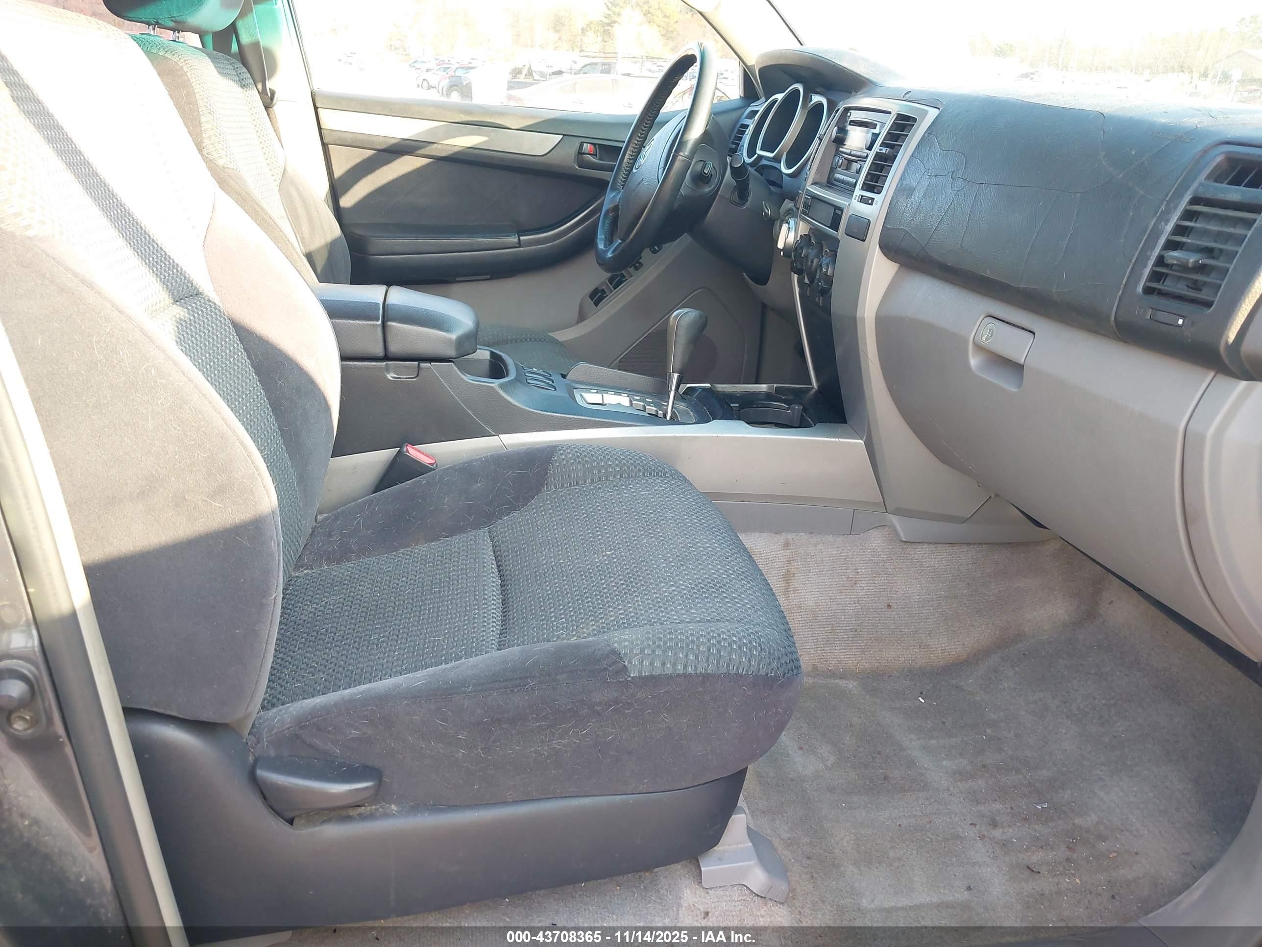 2004 Toyota 4runner Sr5 Sport V8 Gray vin: JTEBT14R748014530