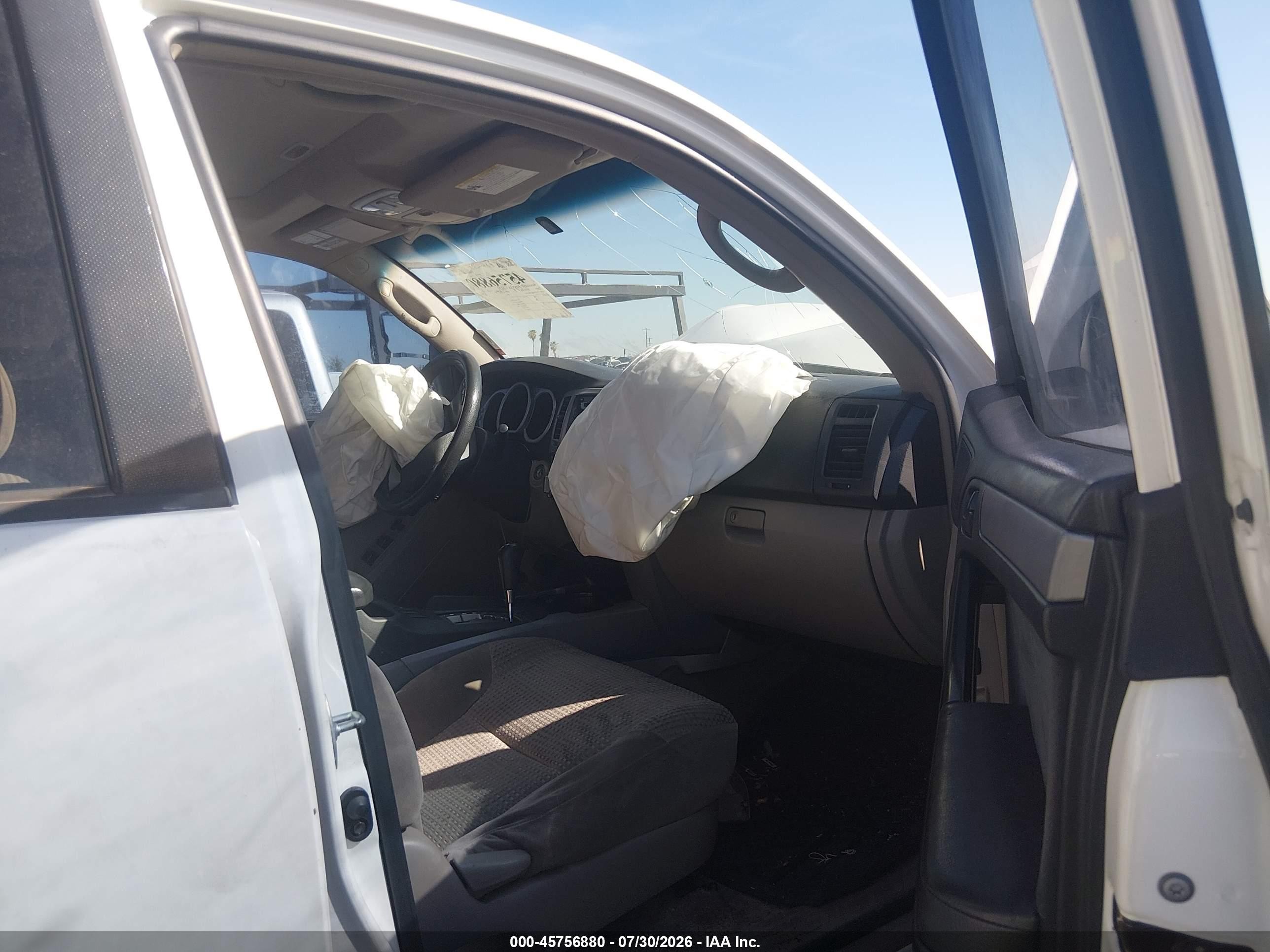 2005 Toyota 4runner Sr5 V8 White vin: JTEBT14R758022841
