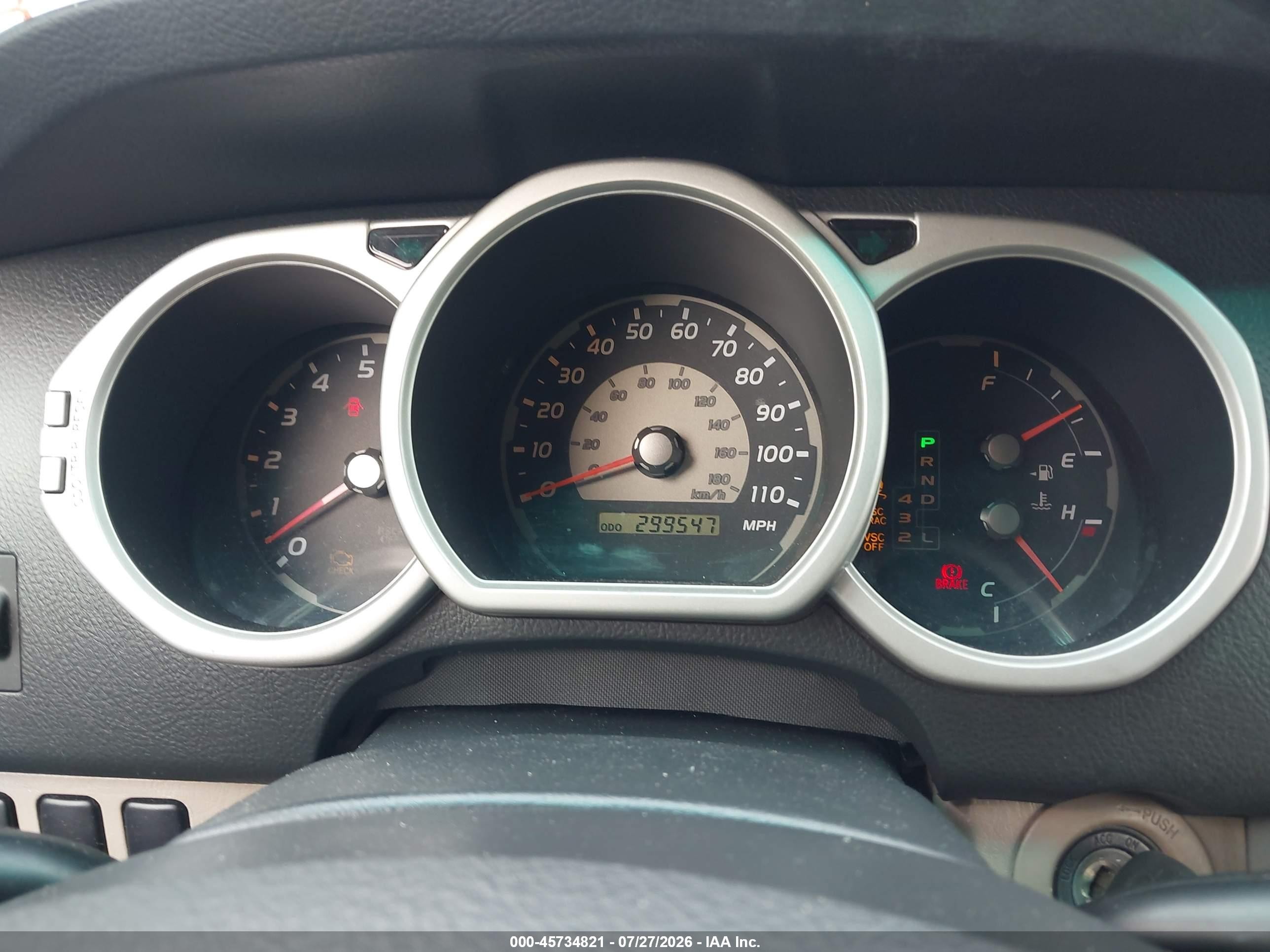 2005 Toyota 4runner Sr5 V8 Silver vin: JTEBT14R758027697
