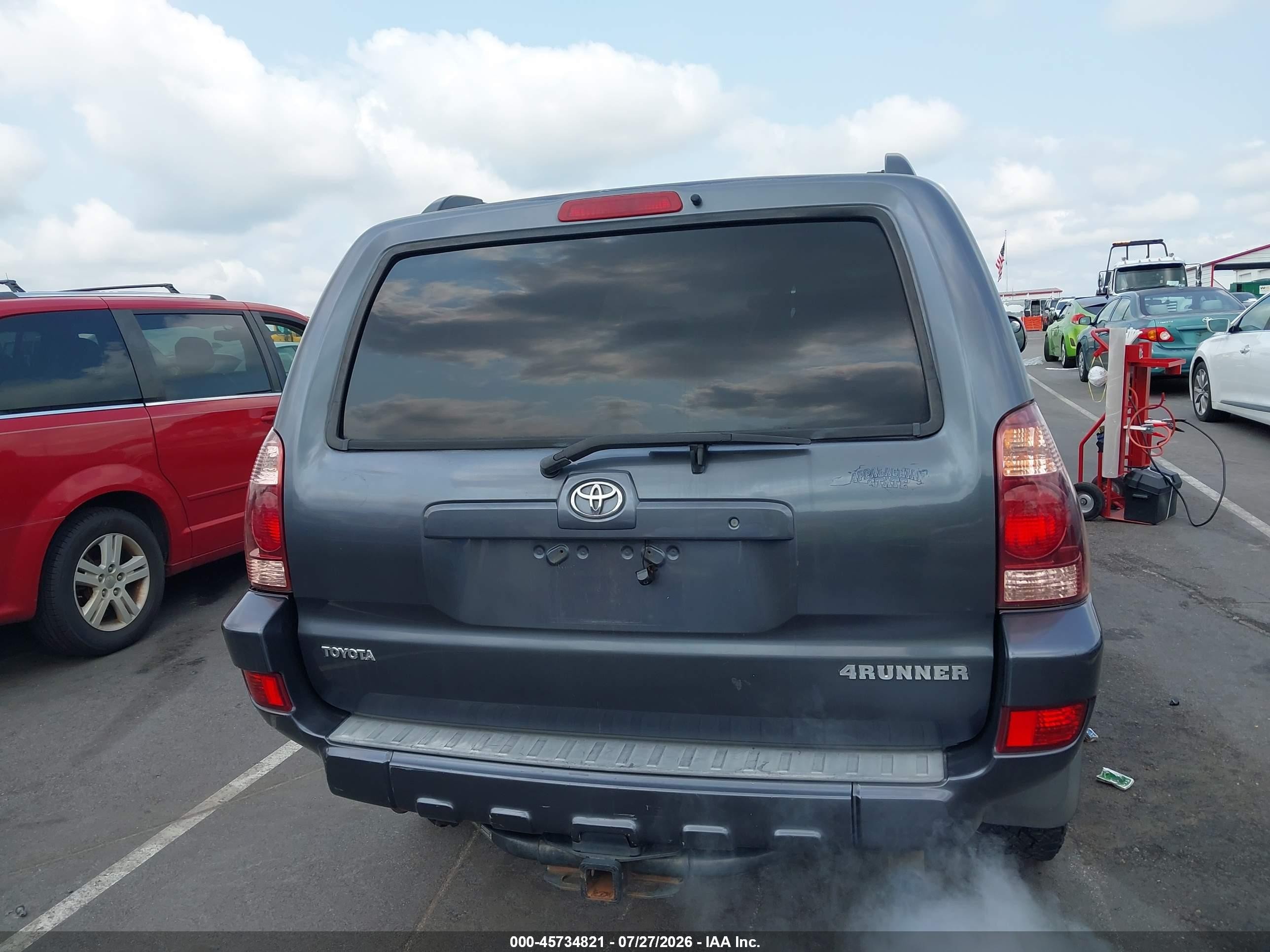 2005 Toyota 4runner Sr5 V8 Silver vin: JTEBT14R758027697