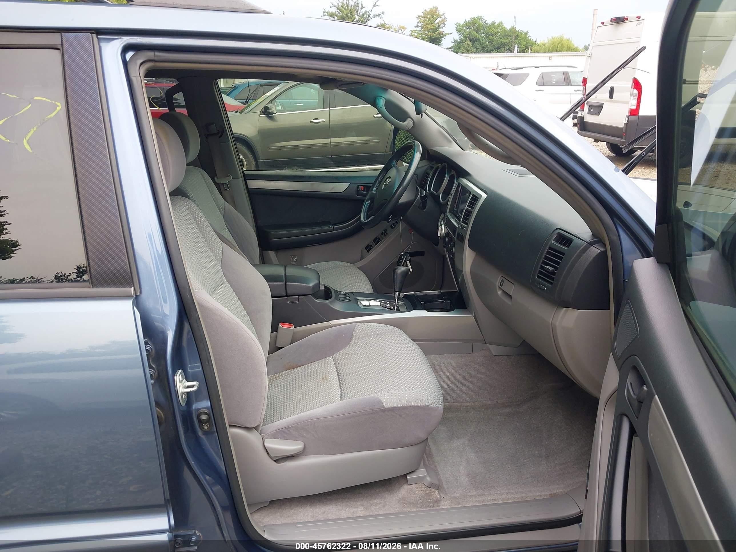 2004 Toyota 4runner Sr5 V8 Blue vin: JTEBT14R848014696