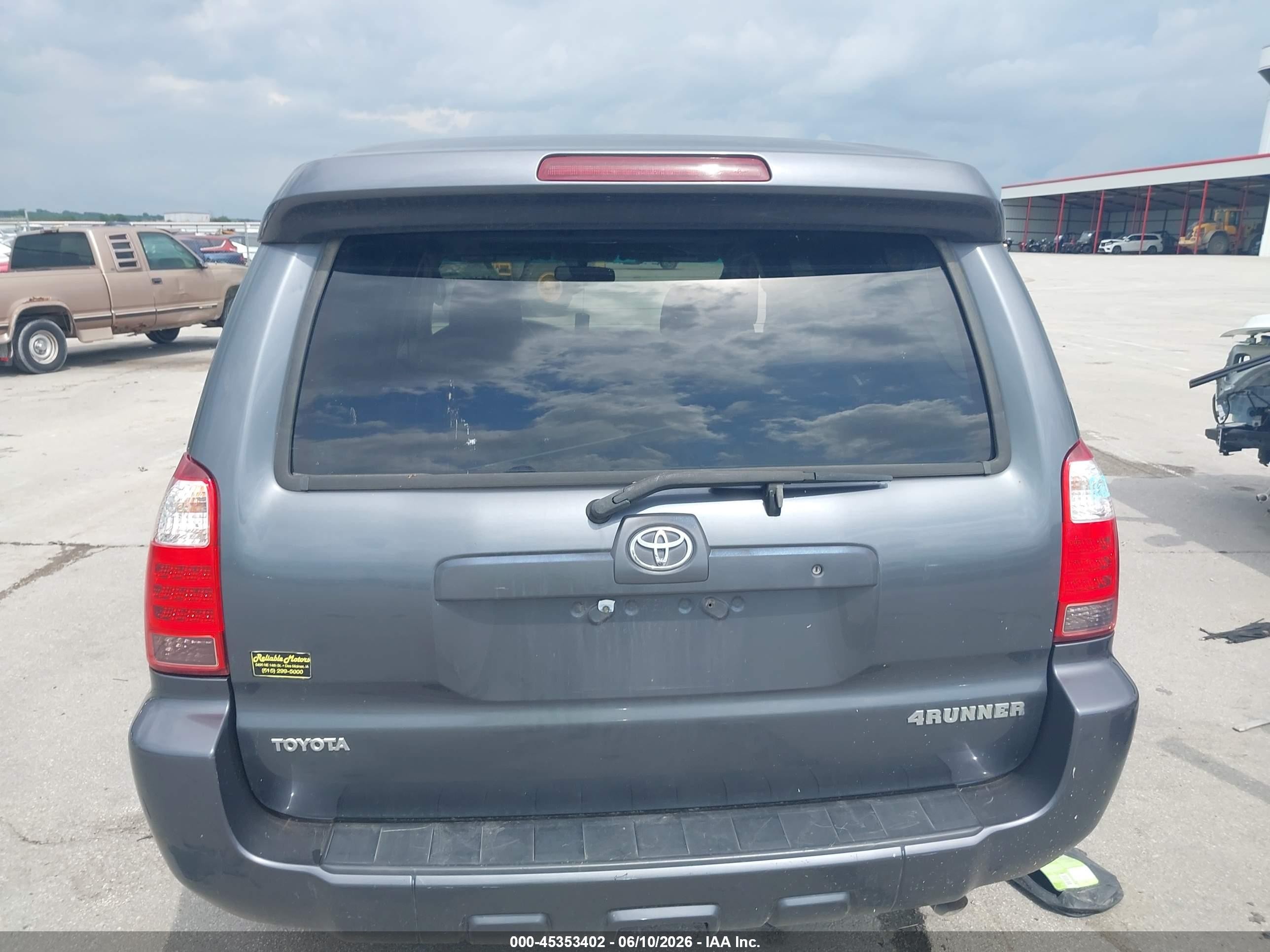 2006 Toyota 4runner Sr5 Sport V8 Серый vin: JTEBT14R868033414