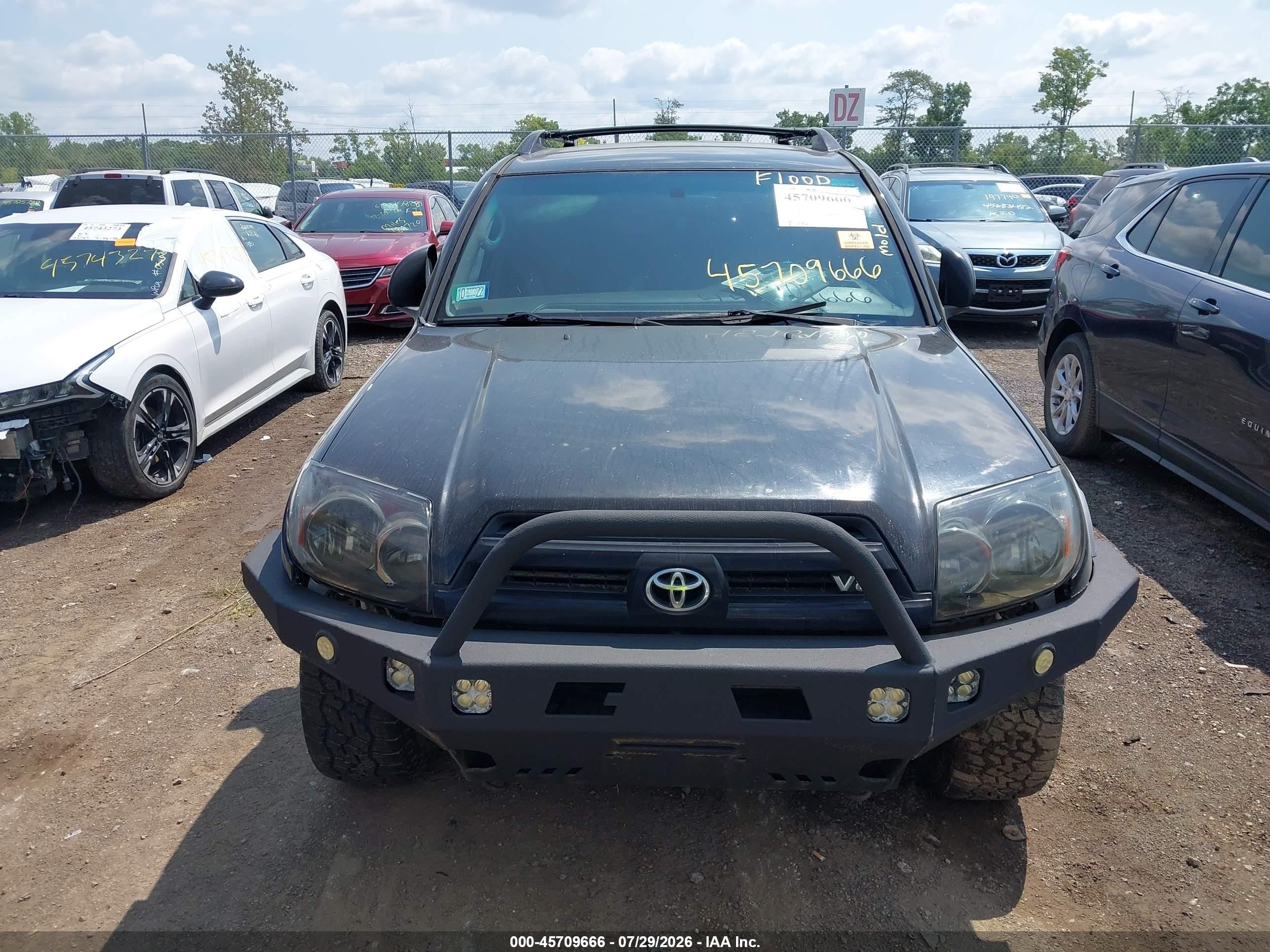 2003 Toyota 4runner Sr5 V8 Черный vin: JTEBT14R930020570