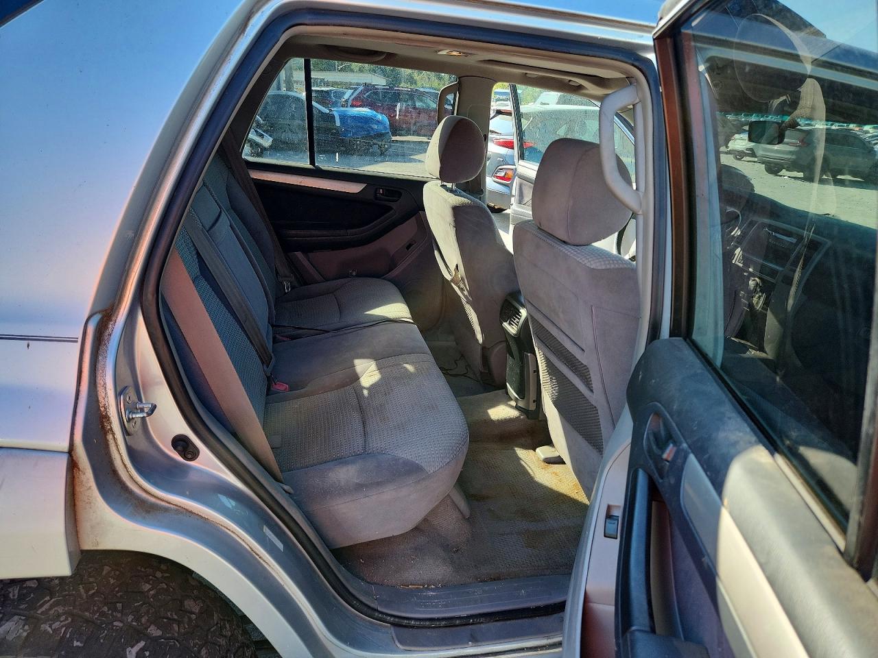 2004 Toyota 4runner Sr5 Серебряный vin: JTEBT14R948013864