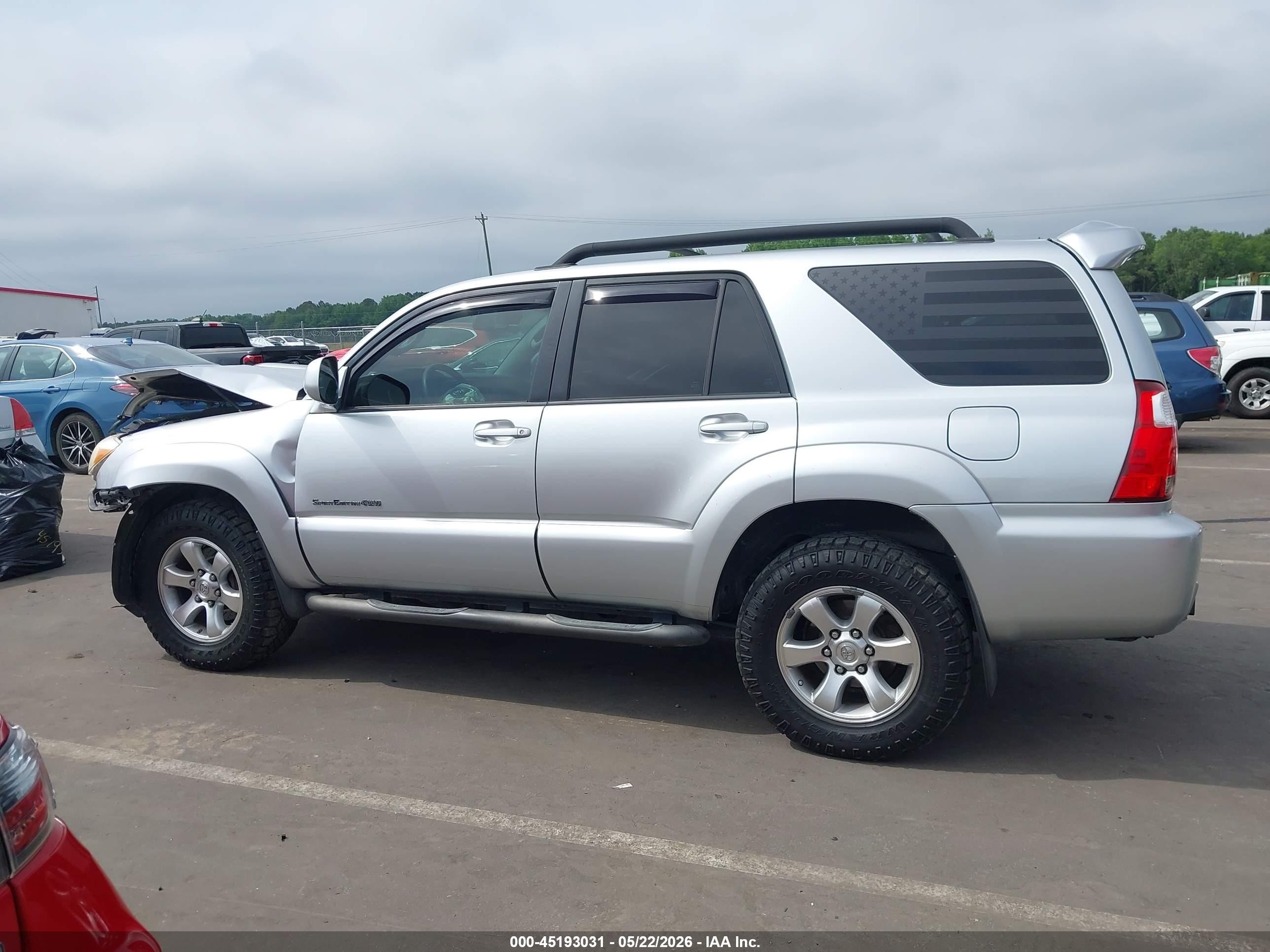 2008 Toyota 4runner Sport V8 Silver vin: JTEBT14R98K004767