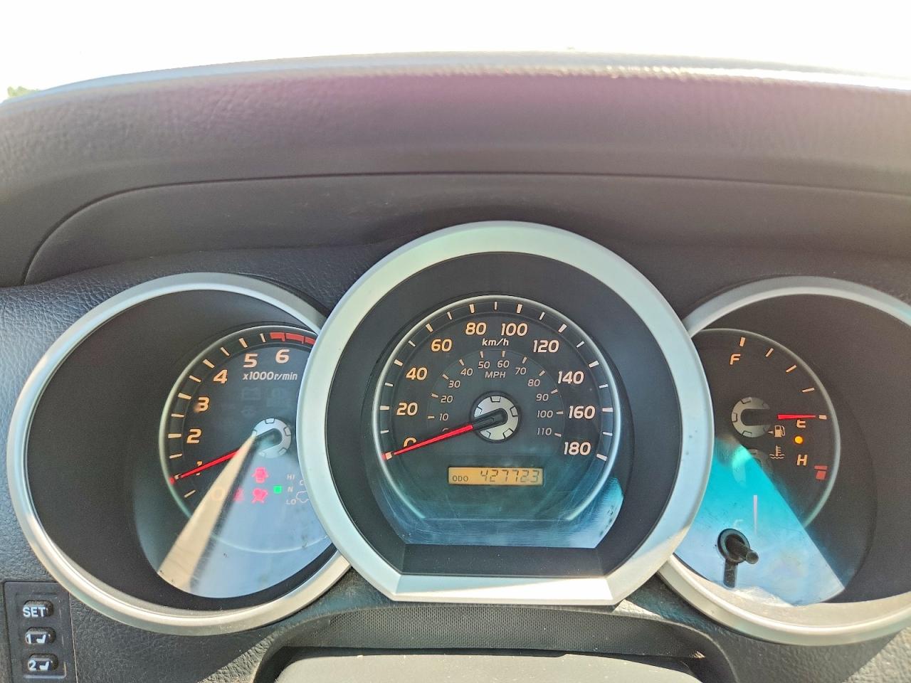 2006 Toyota 4runner Limited White vin: JTEBT17R160058682