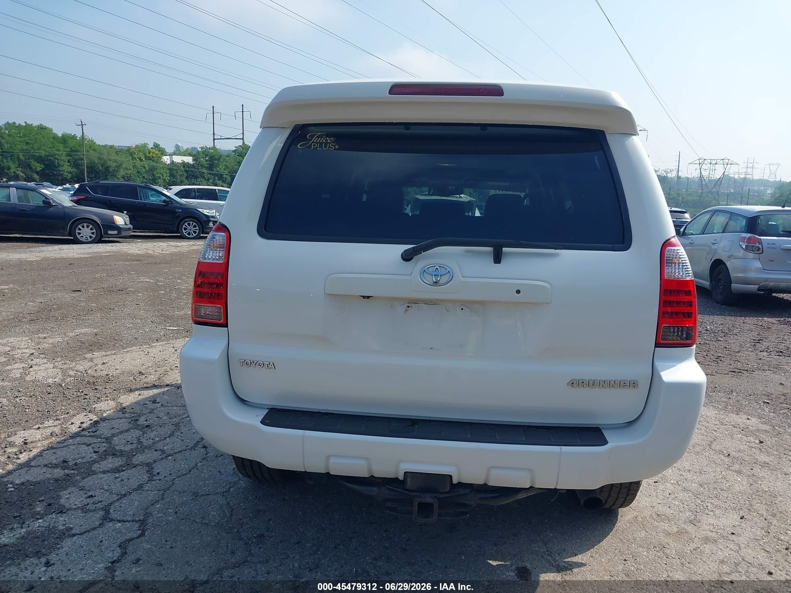 2008 Toyota 4runner Limited V8 White vin: JTEBT17R18K005049