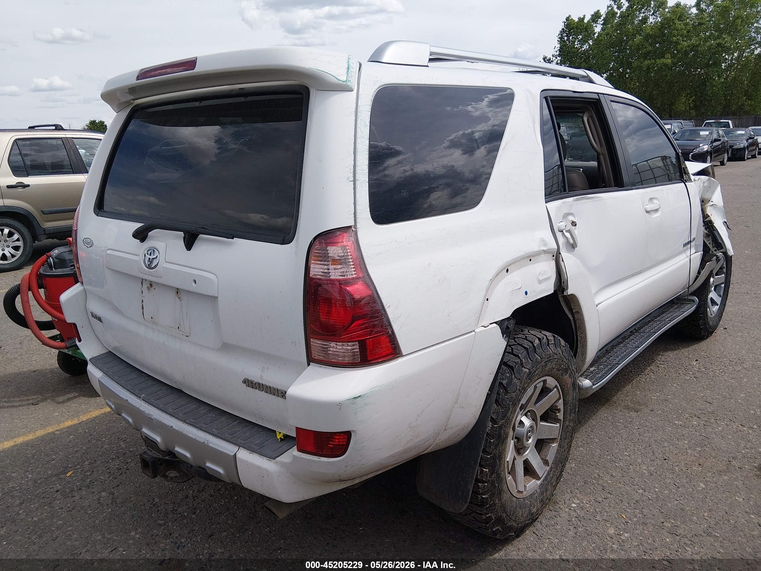 2004 Toyota 4runner Limited V8 White vin: JTEBT17R748015172