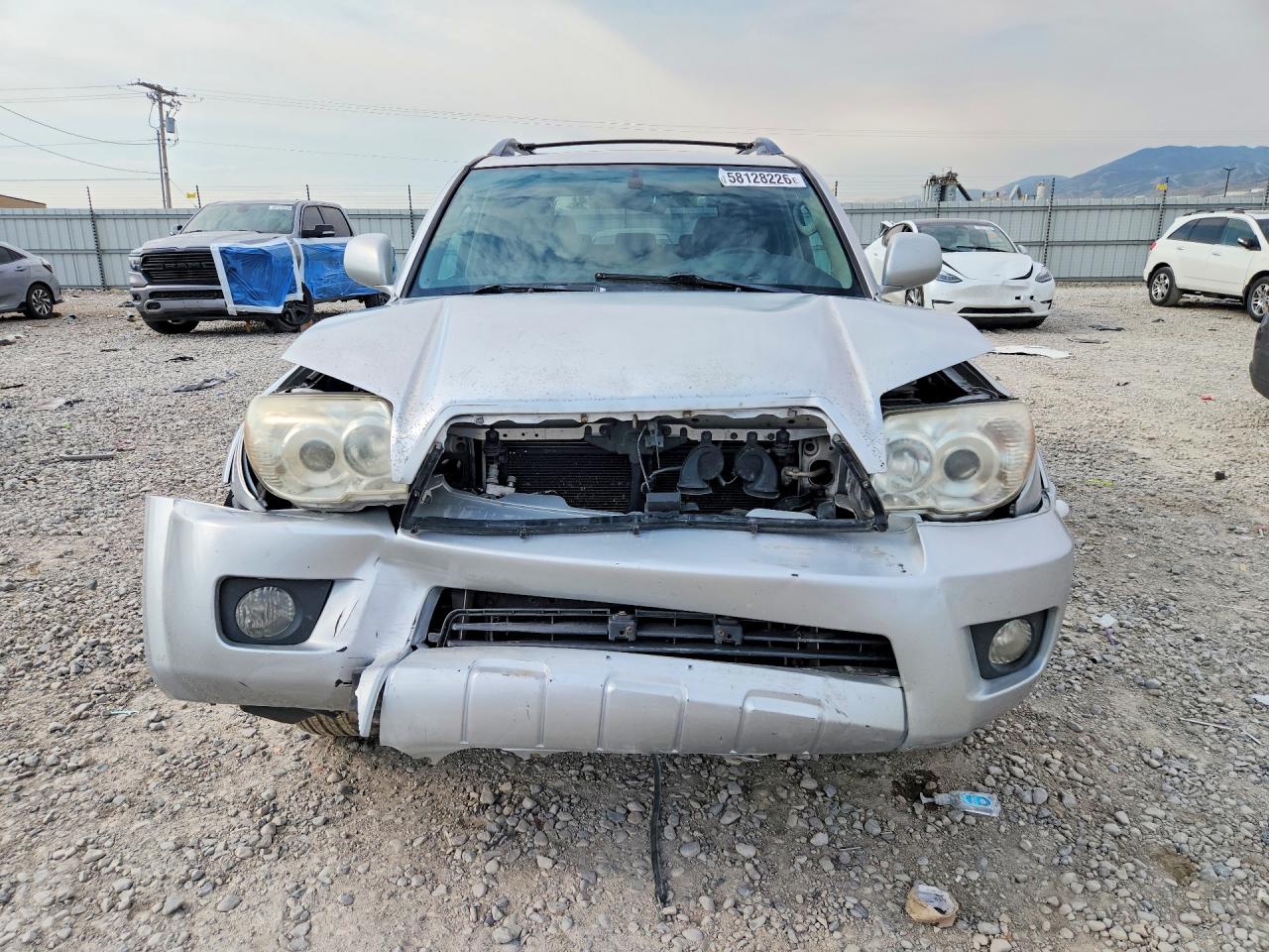2008 Toyota 4runner Limited Silver vin: JTEBT17R78K005606