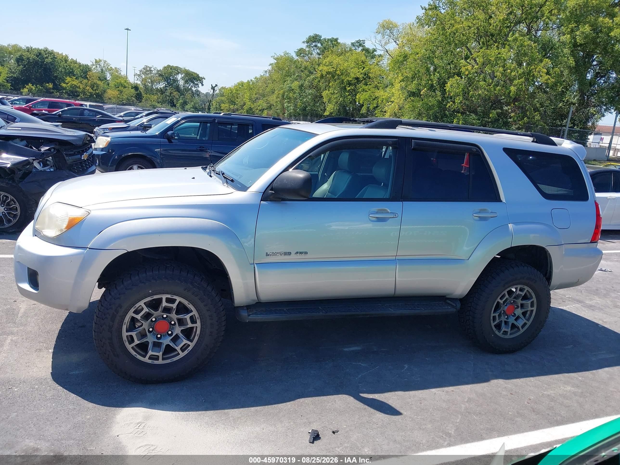 2006 Toyota 4runner Limited V8 Серебряный vin: JTEBT17R960058624