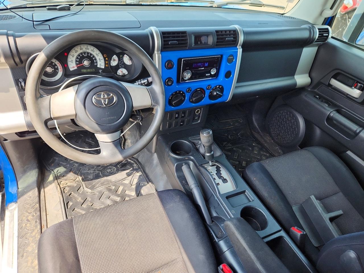 2007 Toyota Fj Cruiser Base Blue vin: JTEBU11F070002486