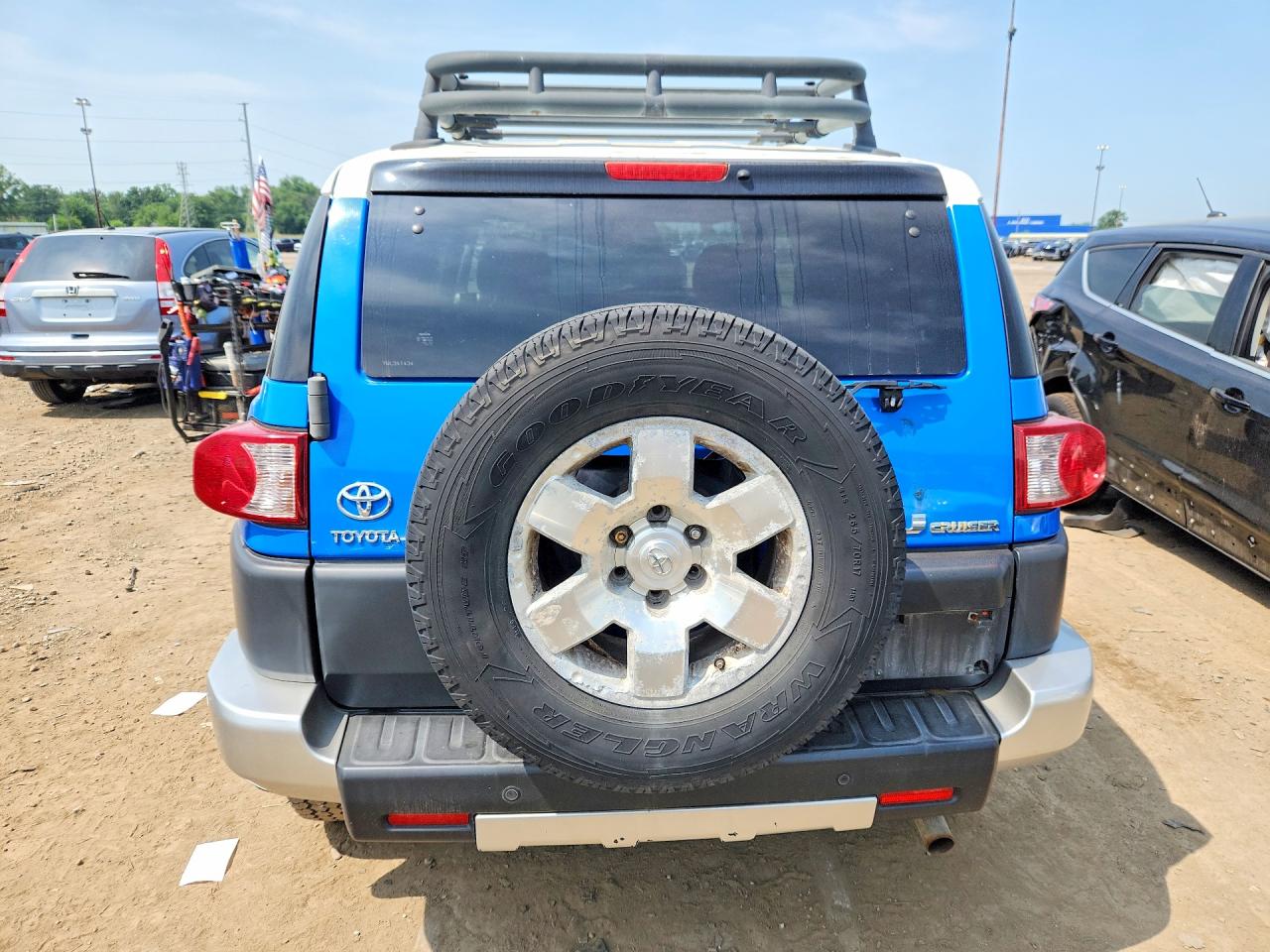 2007 Toyota Fj Cruiser Base Blue vin: JTEBU11F070002486