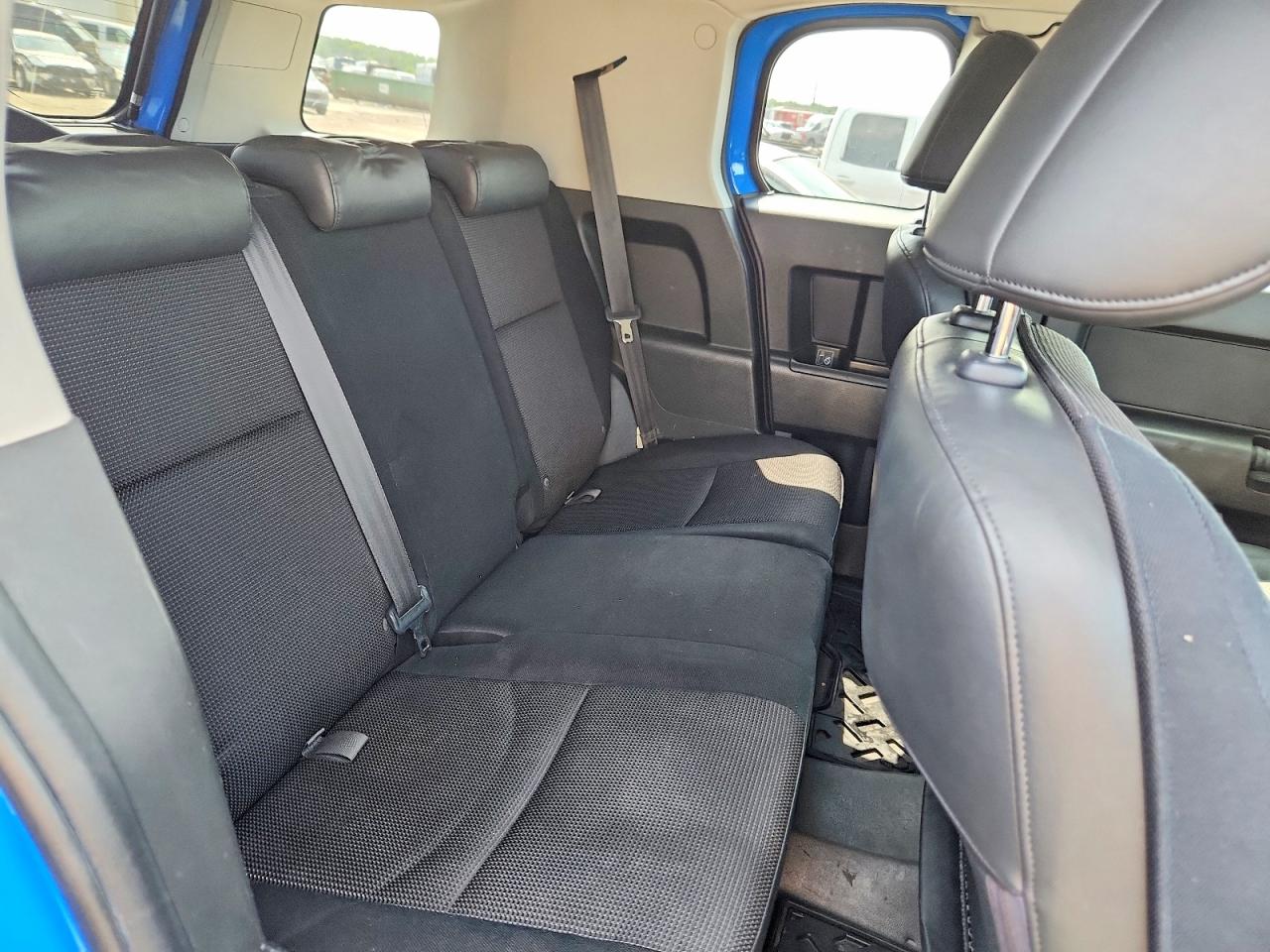 2007 Toyota Fj Cruiser Base Blue vin: JTEBU11F070002486