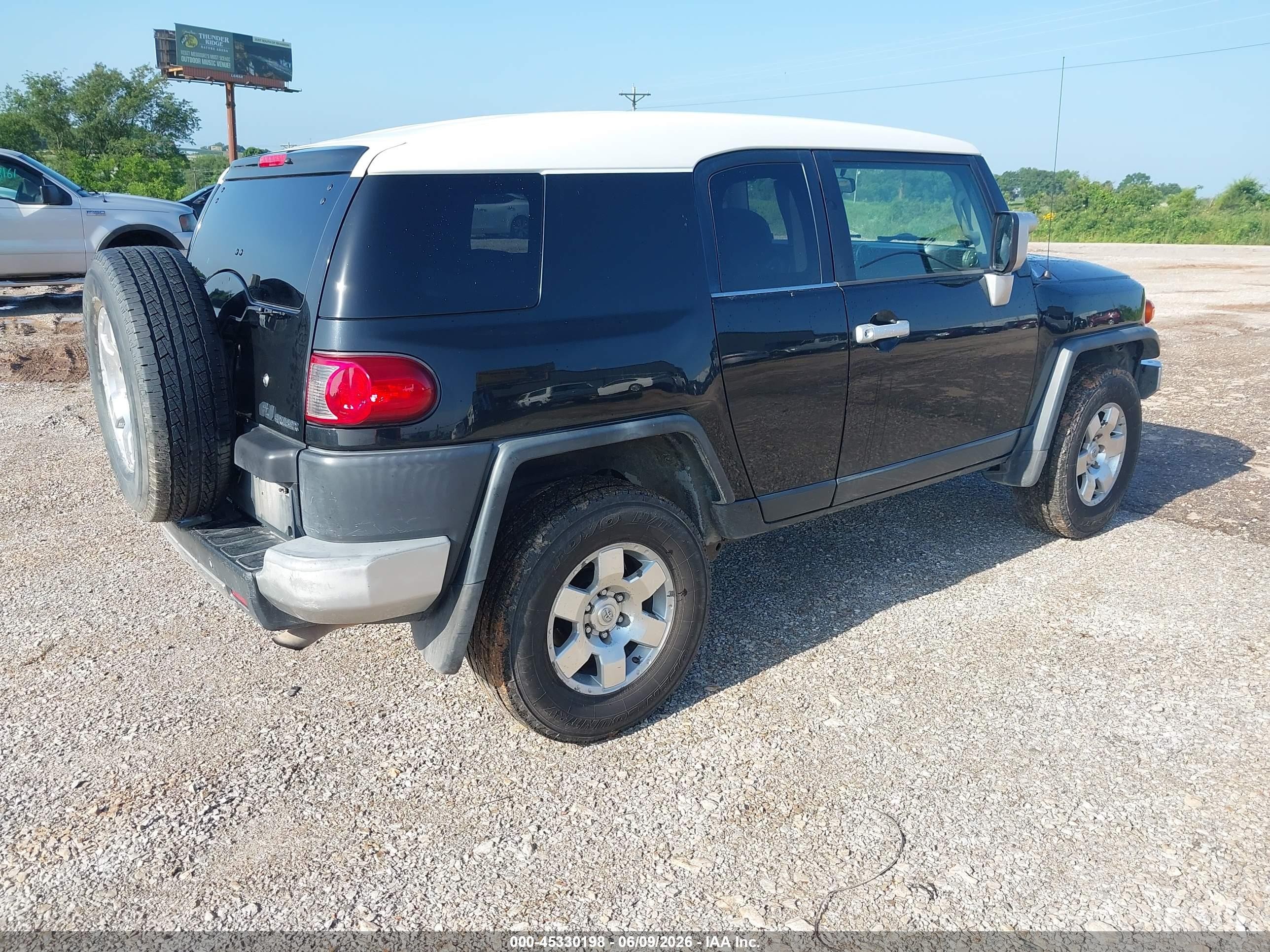 2007 Toyota Fj Cruiser Black vin: JTEBU11F070035780