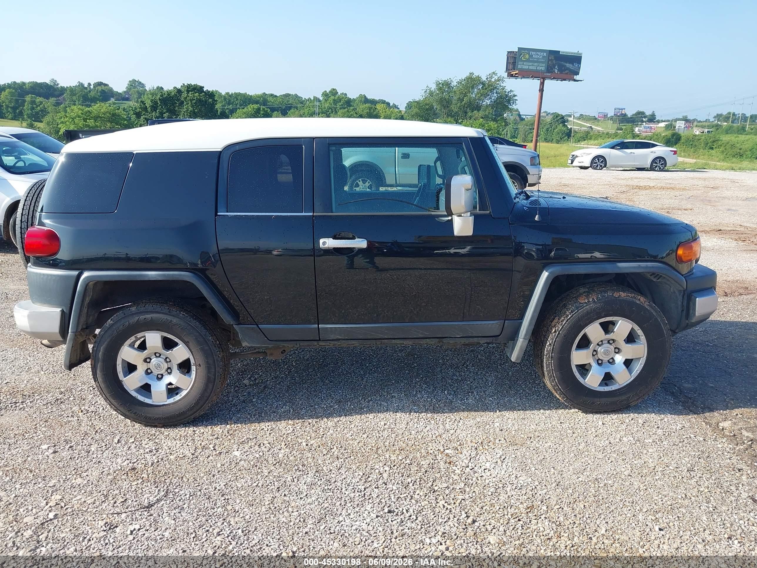 2007 Toyota Fj Cruiser Black vin: JTEBU11F070035780