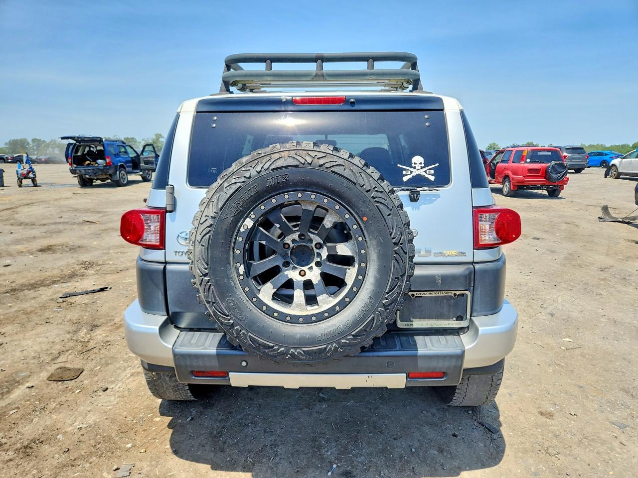 2007 Toyota Fj Cruiser Base Silver vin: JTEBU11F070069234