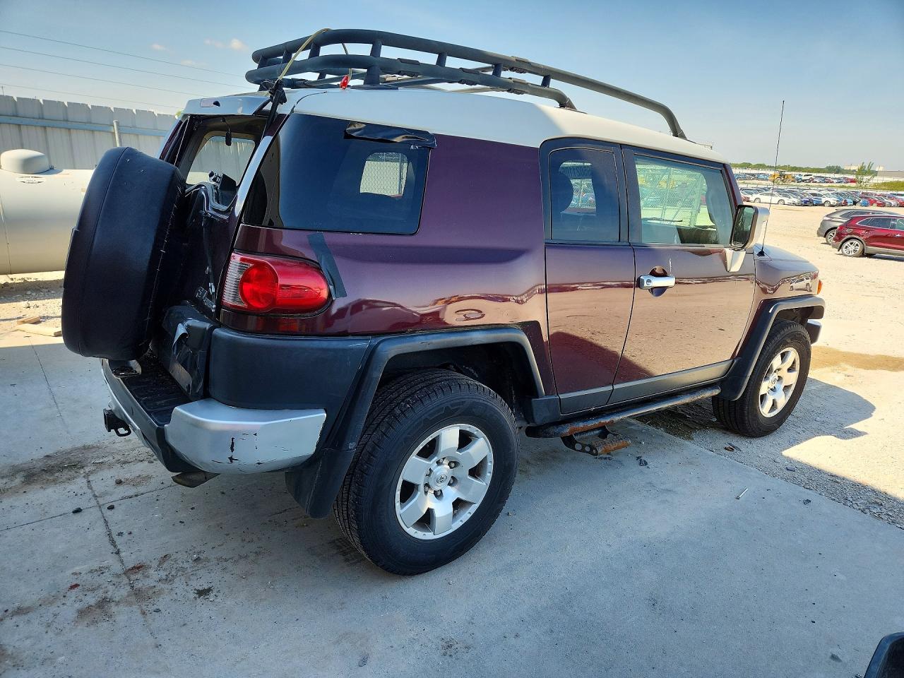 2007 Toyota Fj Cruiser Base Maroon vin: JTEBU11F070078869