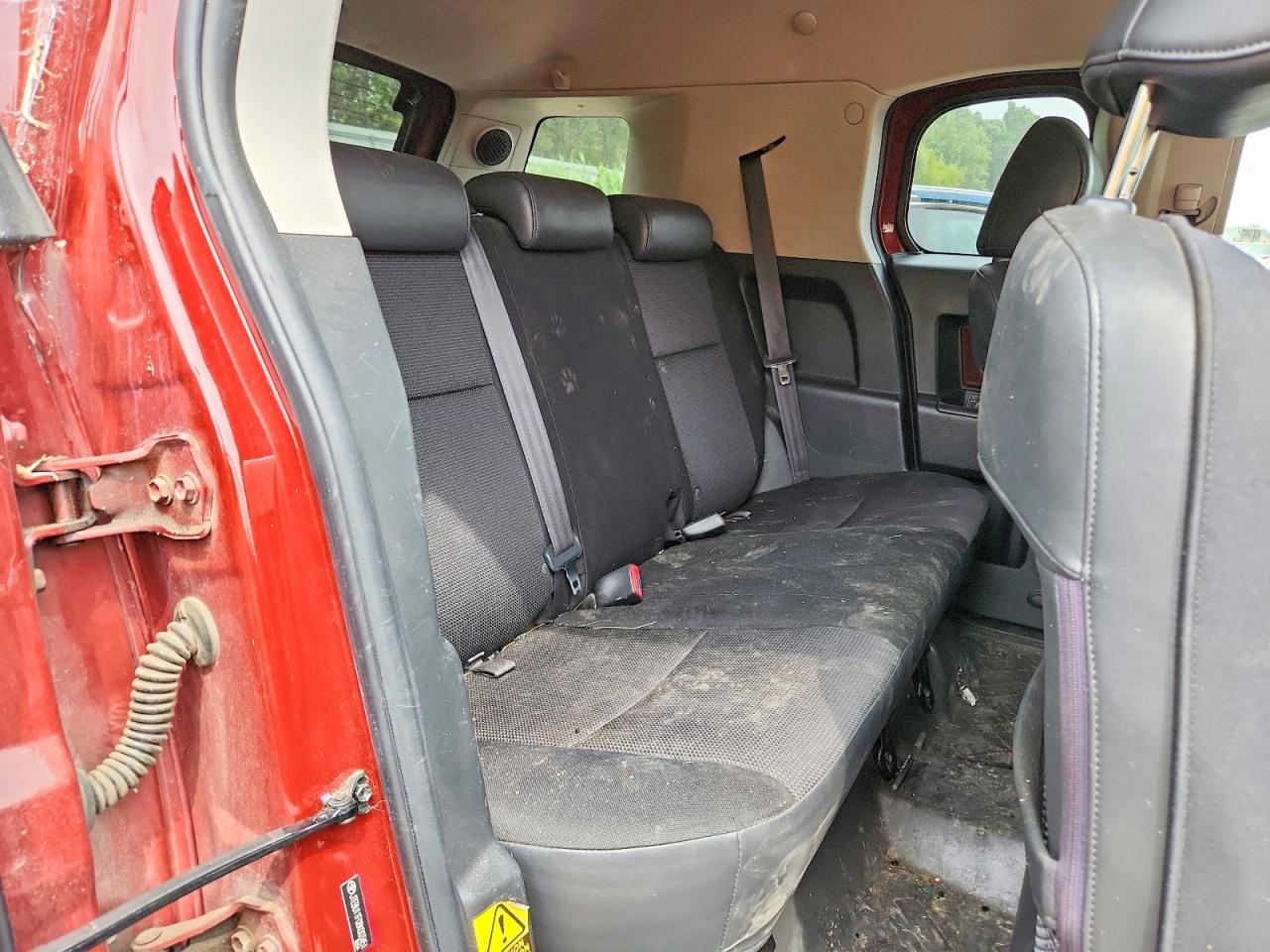 2008 Toyota Fj Cruiser Base Maroon vin: JTEBU11F08K003451