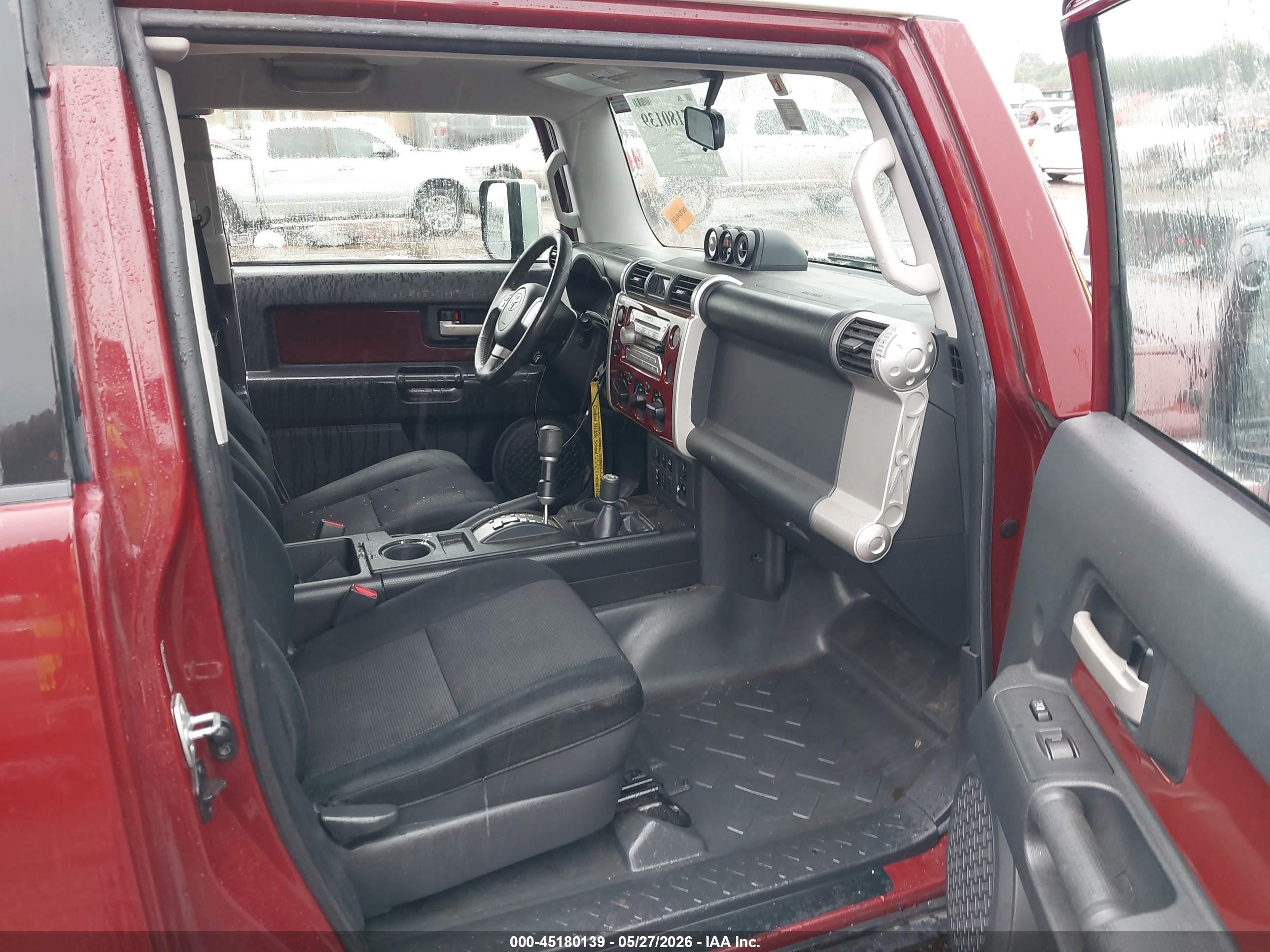 2008 Toyota Fj Cruiser   Maroon vin: JTEBU11F08K005443