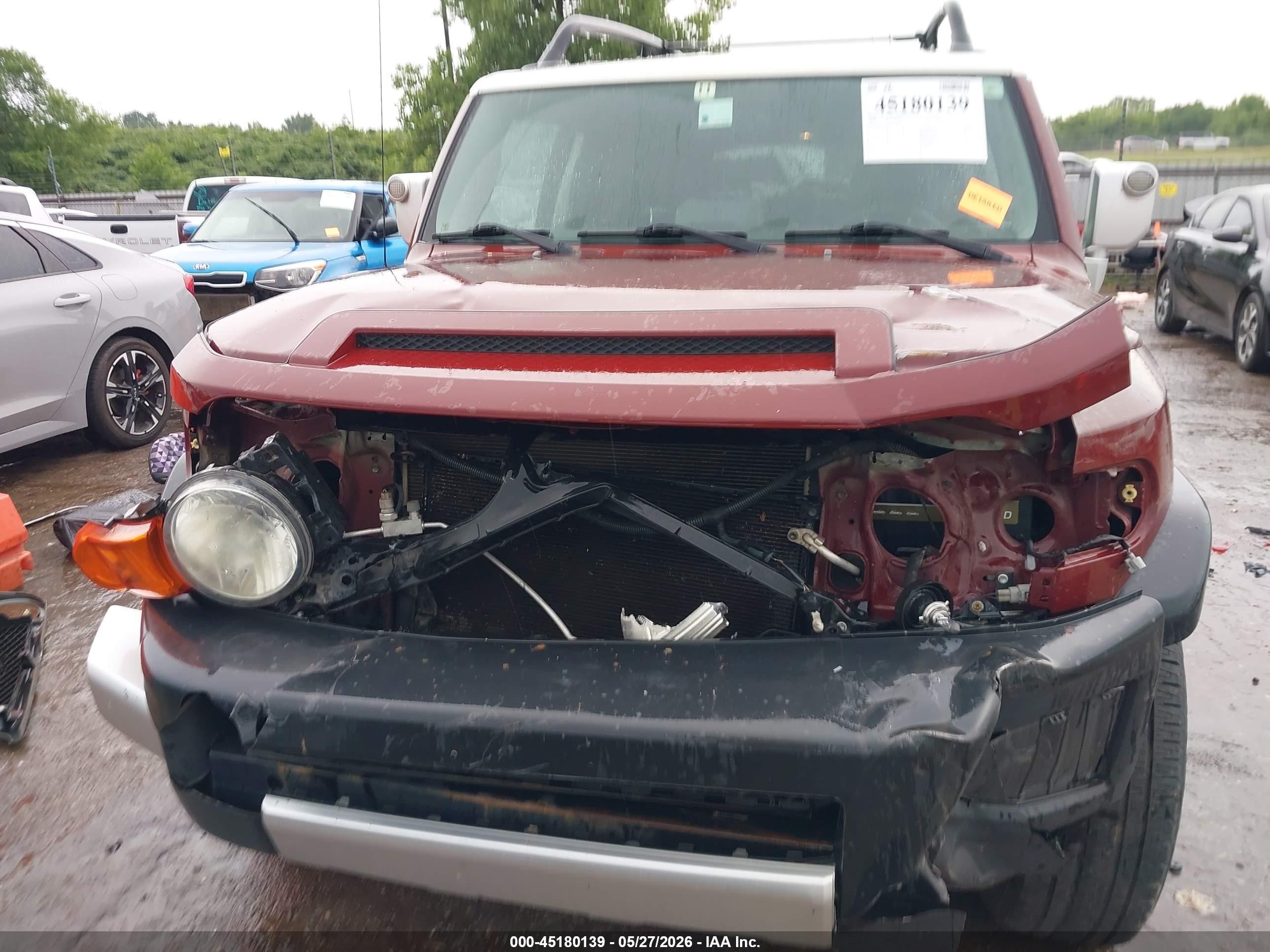 2008 Toyota Fj Cruiser   Maroon vin: JTEBU11F08K005443