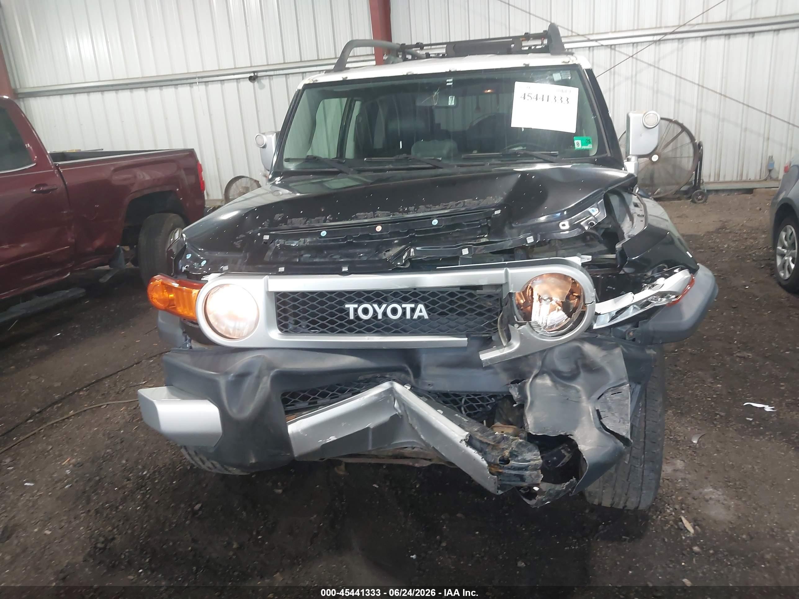 2008 Toyota Fj Cruiser   Black vin: JTEBU11F08K006592