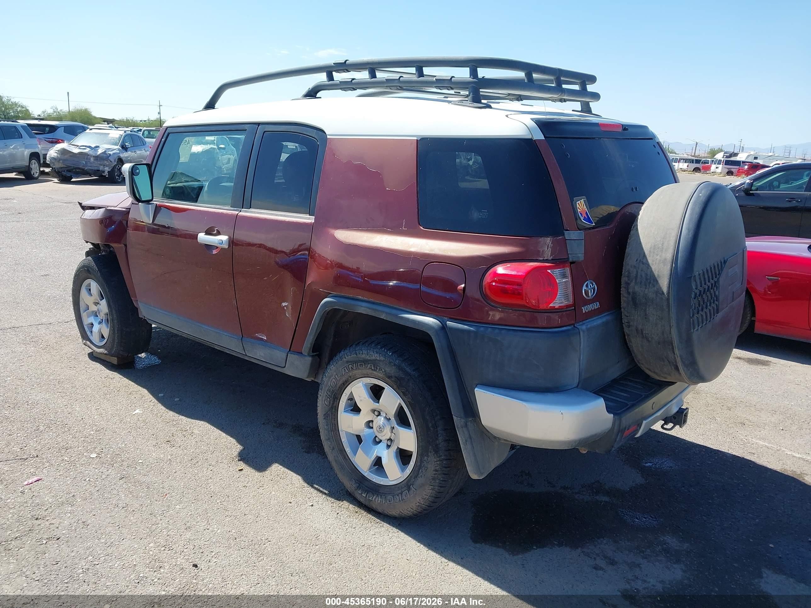 2008 Toyota Fj Cruiser   Burgundy vin: JTEBU11F08K019729