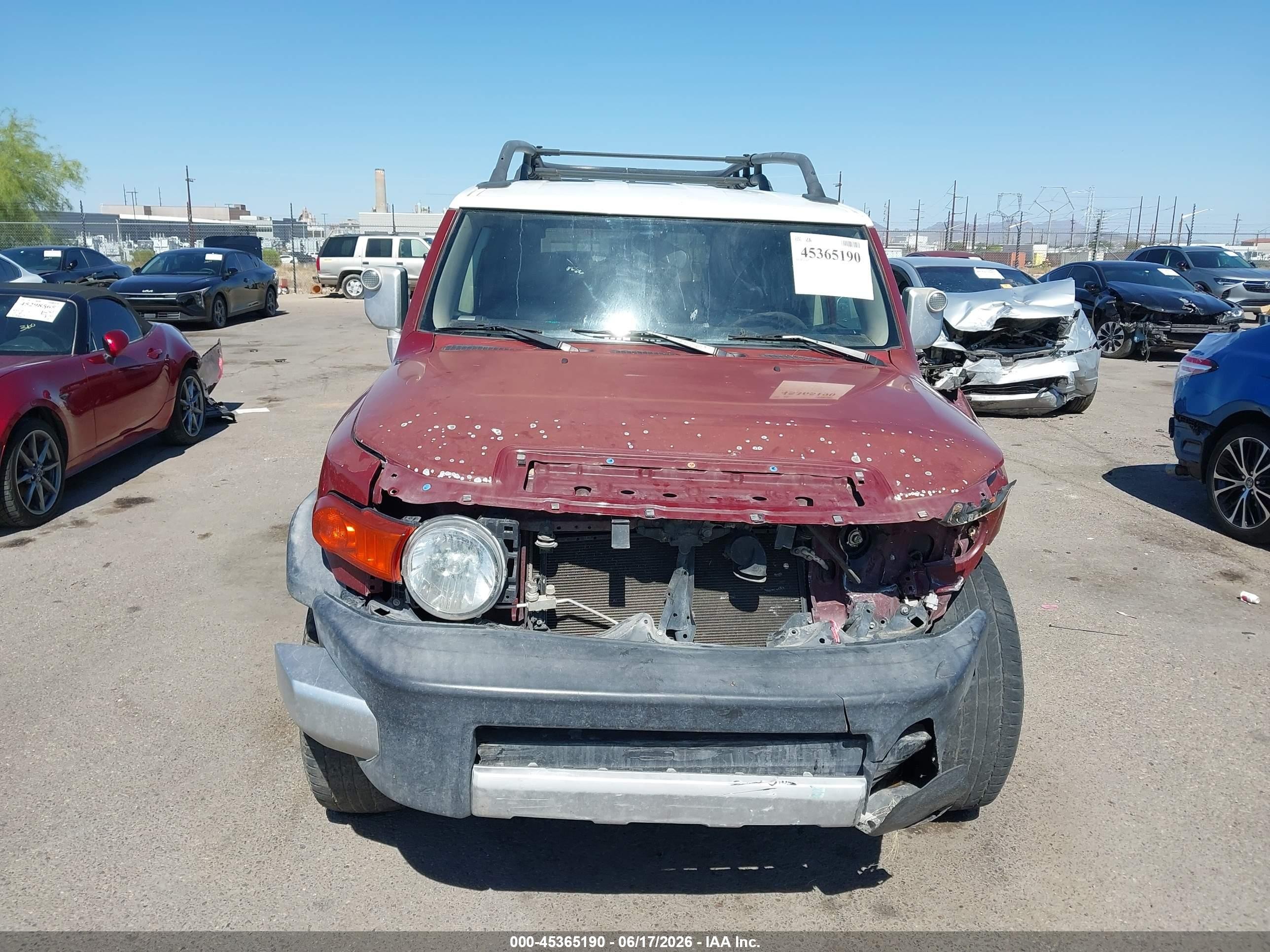 2008 Toyota Fj Cruiser   Burgundy vin: JTEBU11F08K019729
