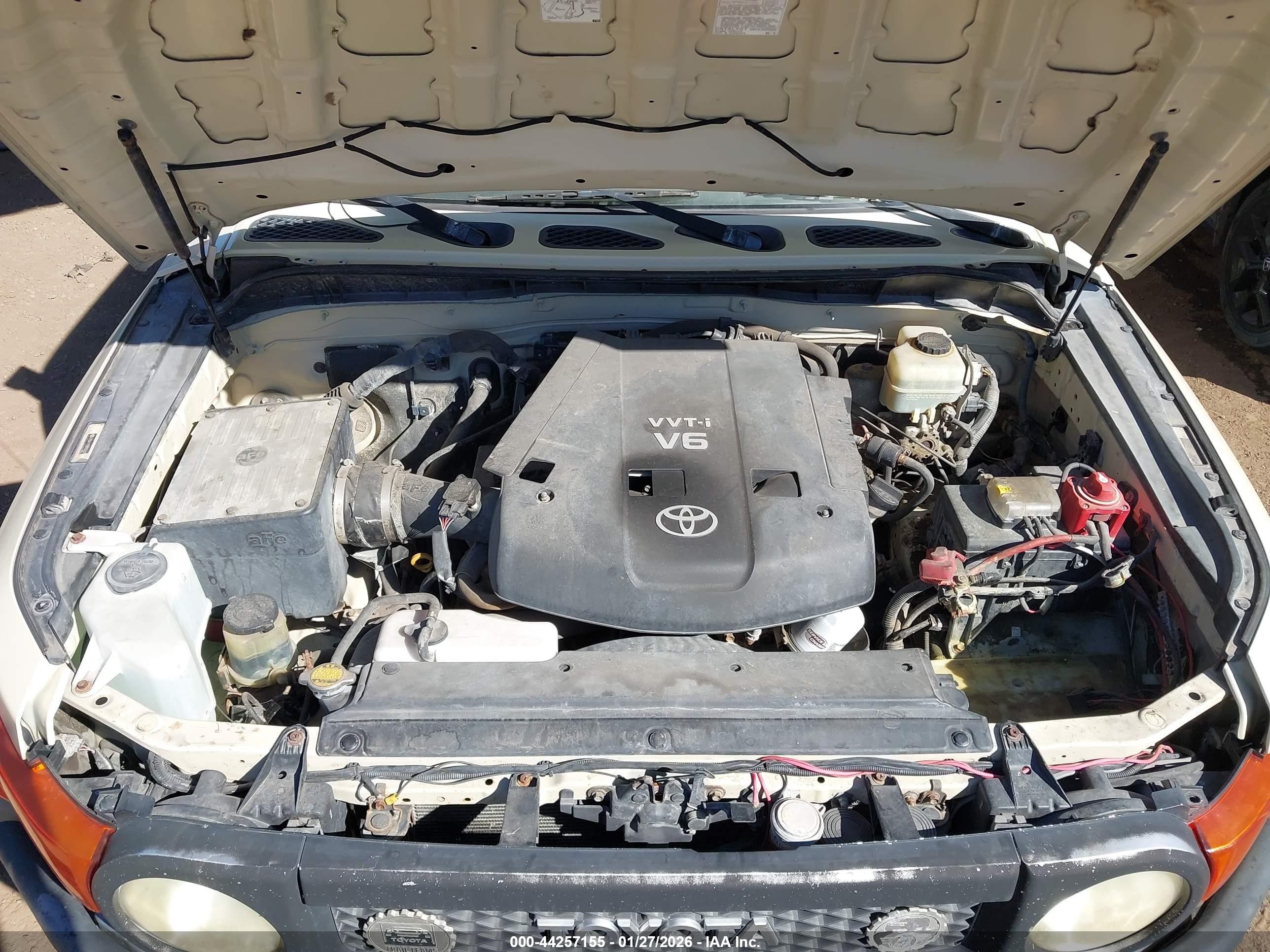 2008 Toyota Fj Cruiser   Cream vin: JTEBU11F08K022629