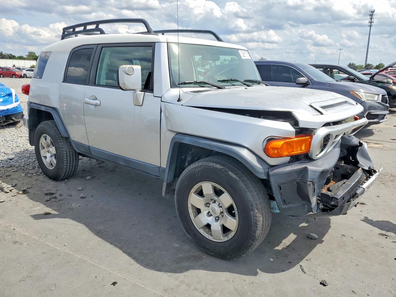 2008 Toyota Fj Cruiser Base Silver vin: JTEBU11F08K052522