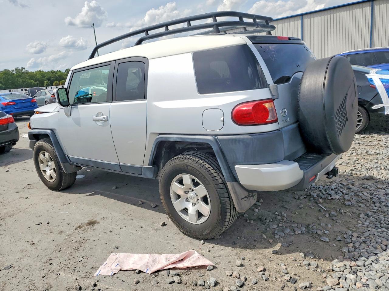 2008 Toyota Fj Cruiser Base Silver vin: JTEBU11F08K052522