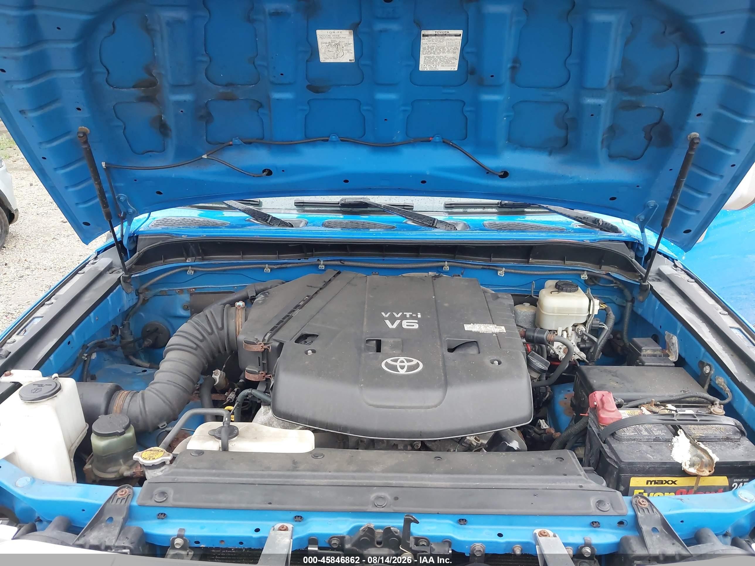 2007 Toyota Fj Cruiser   Blue vin: JTEBU11F170007857