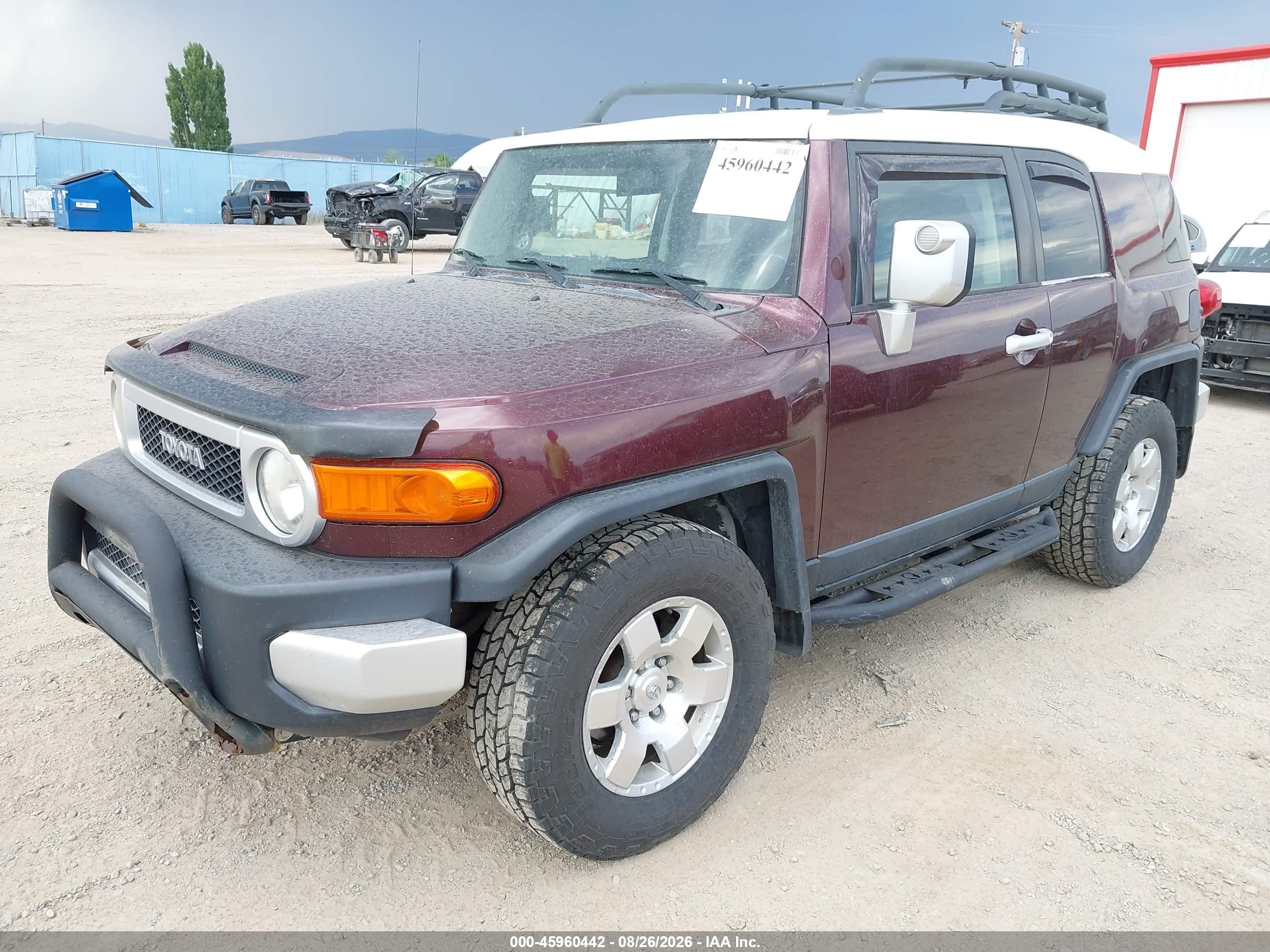 2007 Toyota Fj Cruiser   Red vin: JTEBU11F170012685