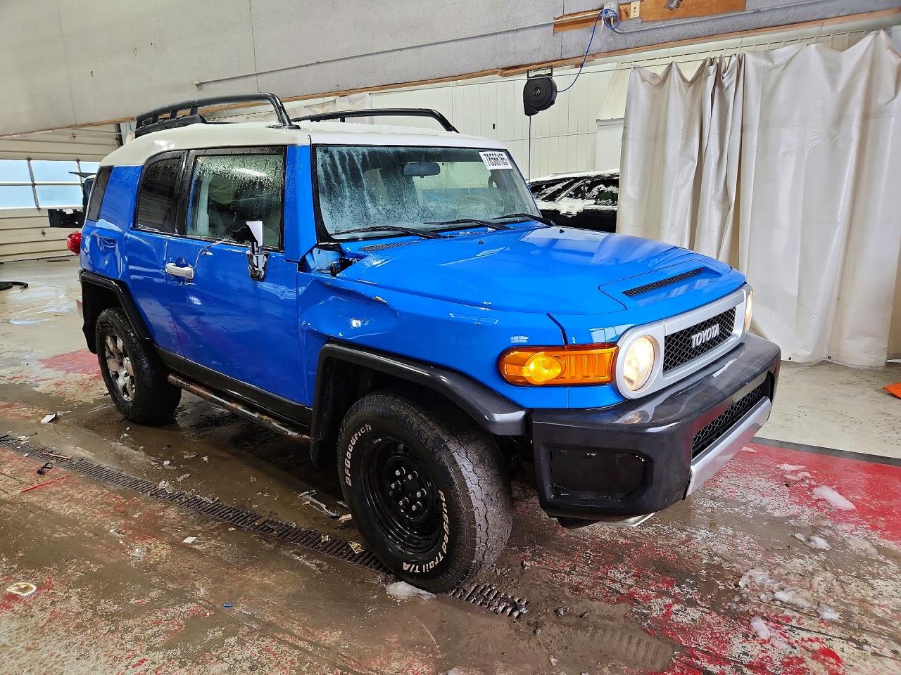 2007 Toyota Fj Cruiser Base Blue vin: JTEBU11F170078637