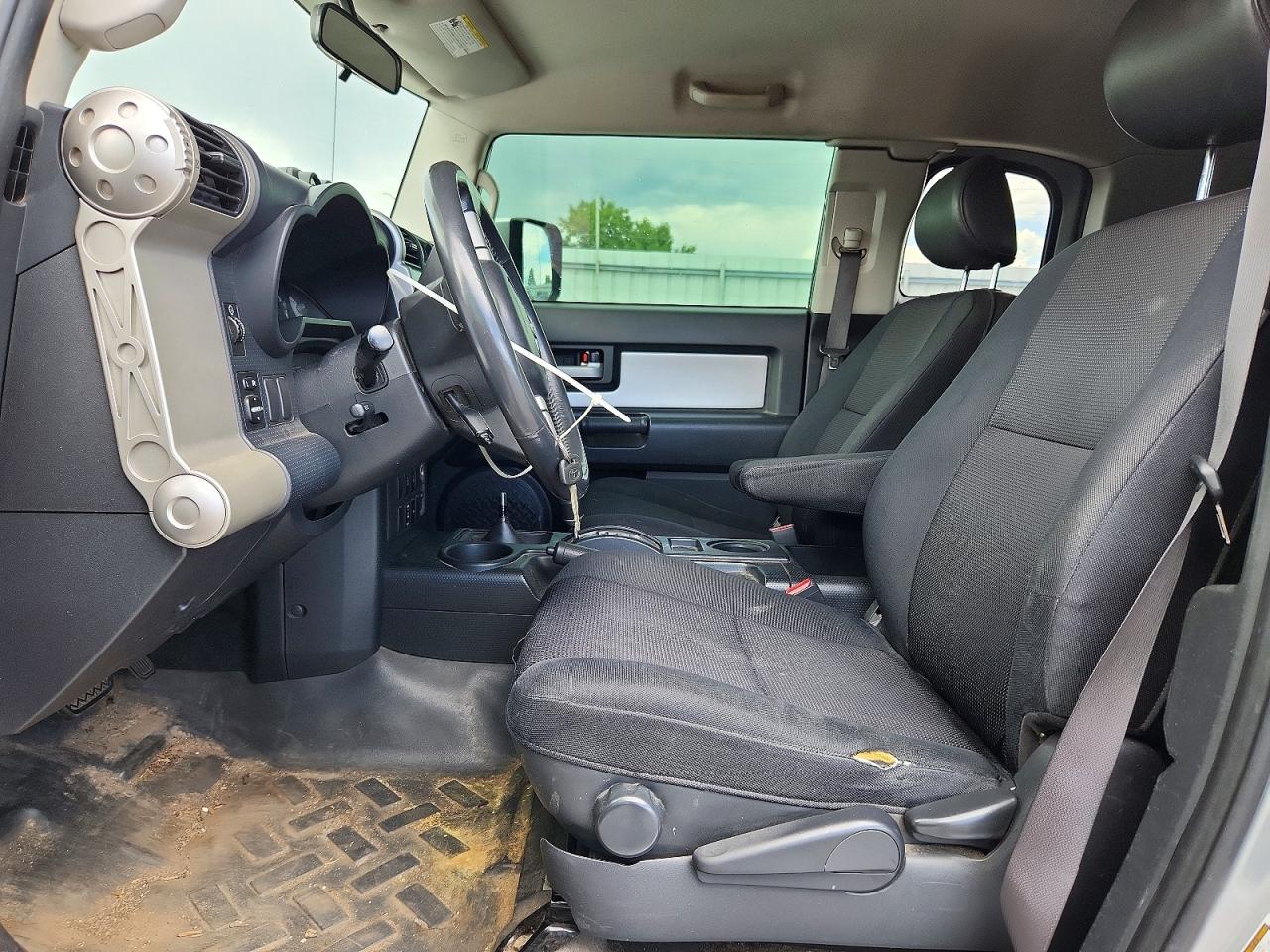 2007 Toyota Fj Cruiser Base Silver vin: JTEBU11F170078654