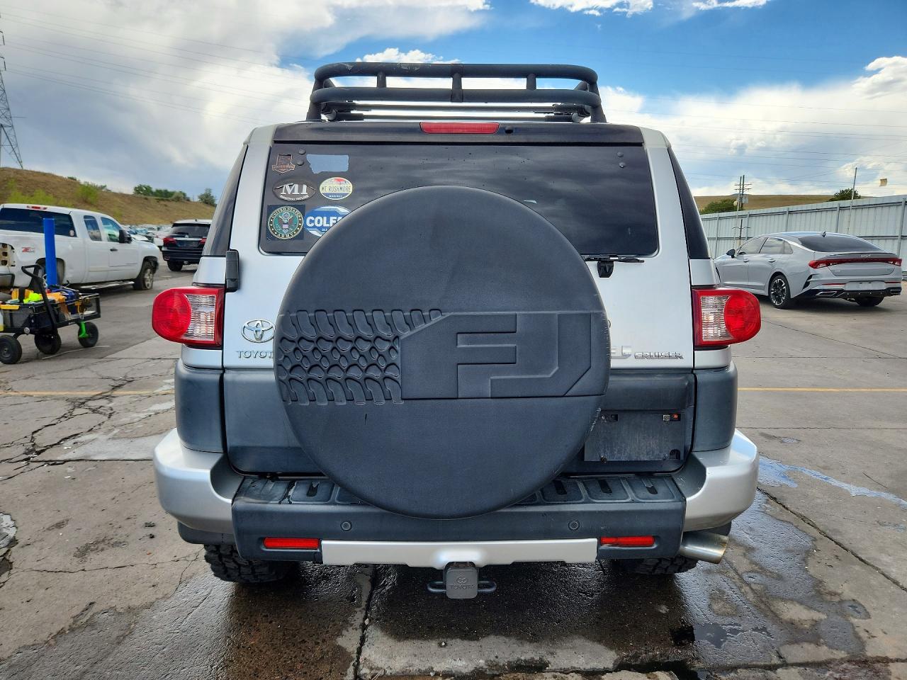2007 Toyota Fj Cruiser Base Silver vin: JTEBU11F170078654