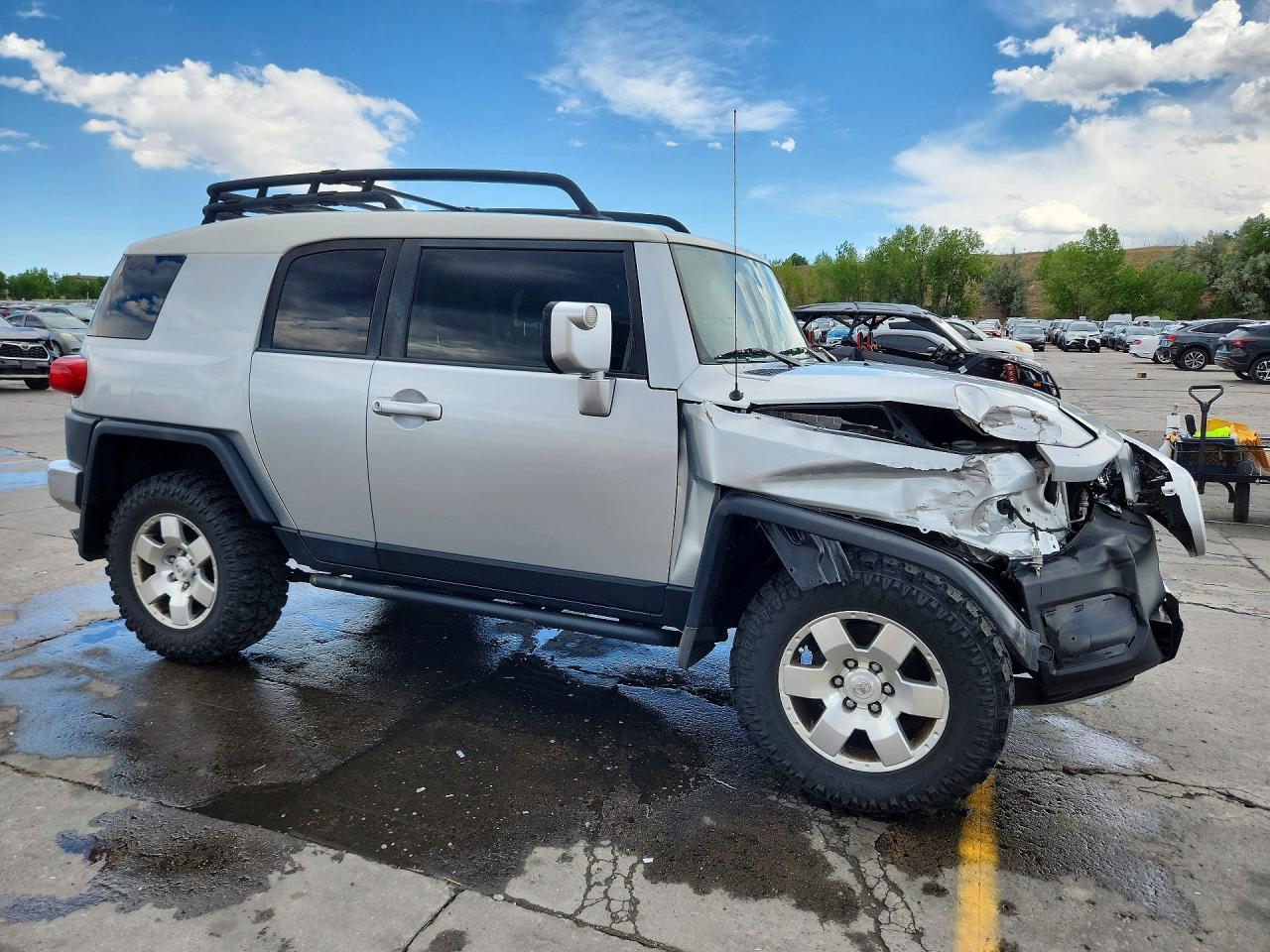 2007 Toyota Fj Cruiser Base Silver vin: JTEBU11F170078654