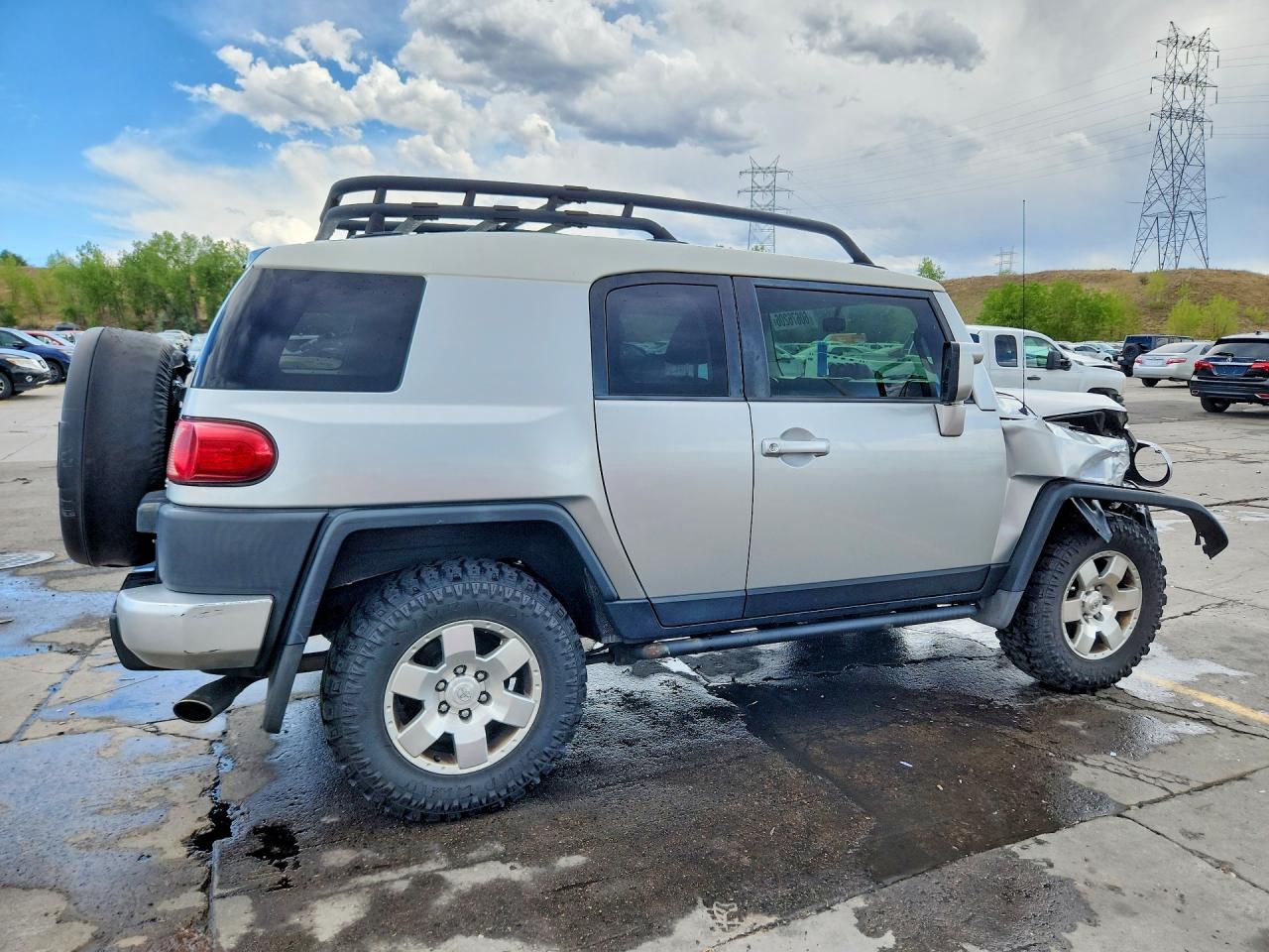2007 Toyota Fj Cruiser Base Silver vin: JTEBU11F170078654