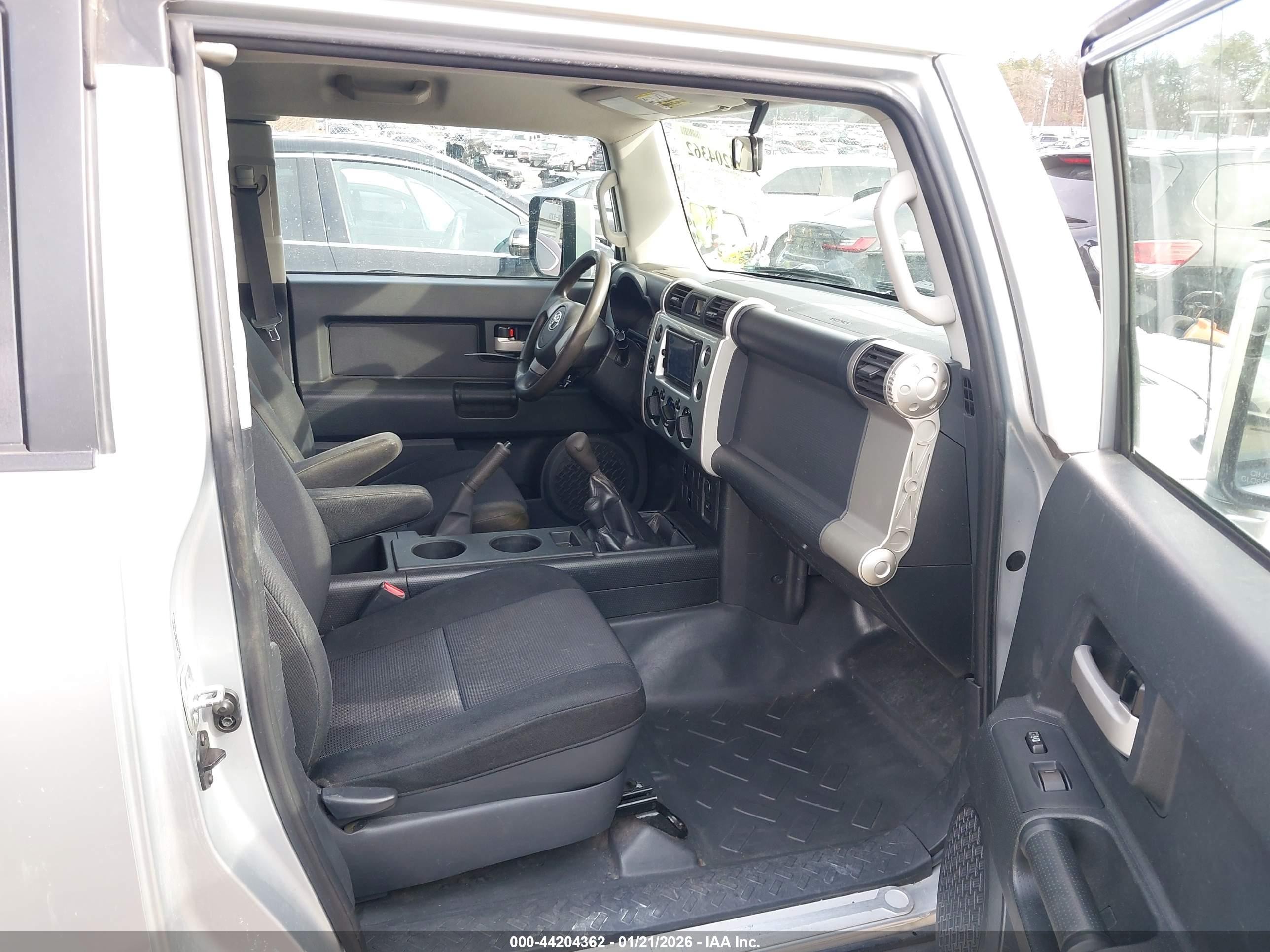 2007 Toyota Fj Cruiser   Gray vin: JTEBU11F170093249