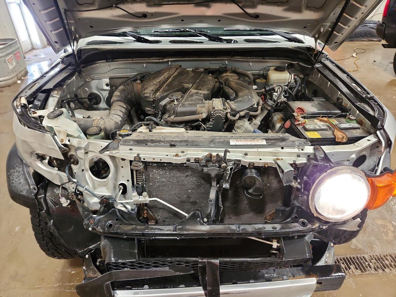 2008 Toyota Fj Cruiser Base Серый vin: JTEBU11F18K019447